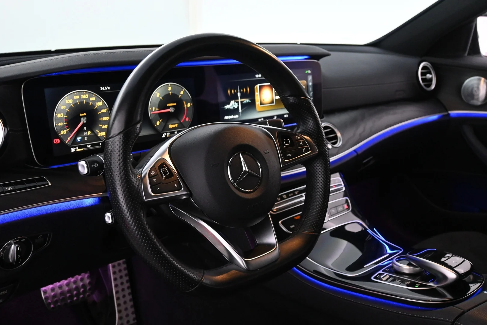 Car Image - 5l8xu6IlEKqyhX5QwkKjOj
