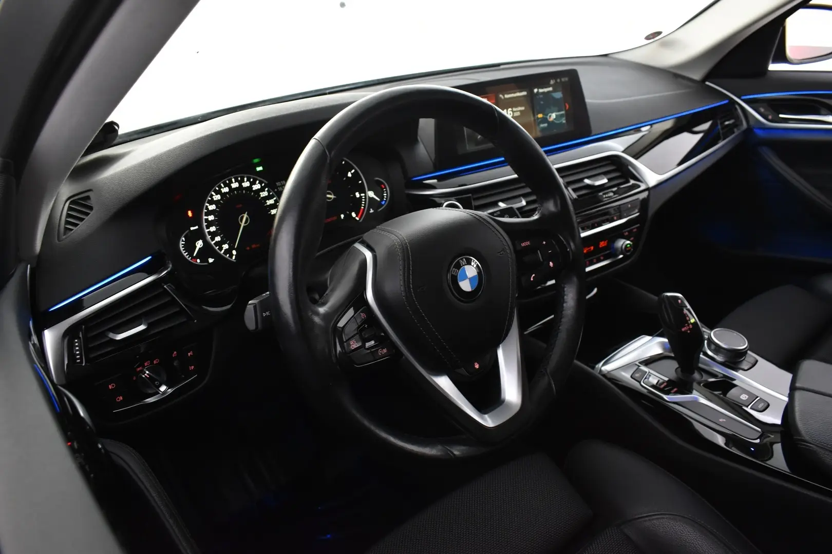 Car Image - JmeRkdVXba4lr2XKBFfdE