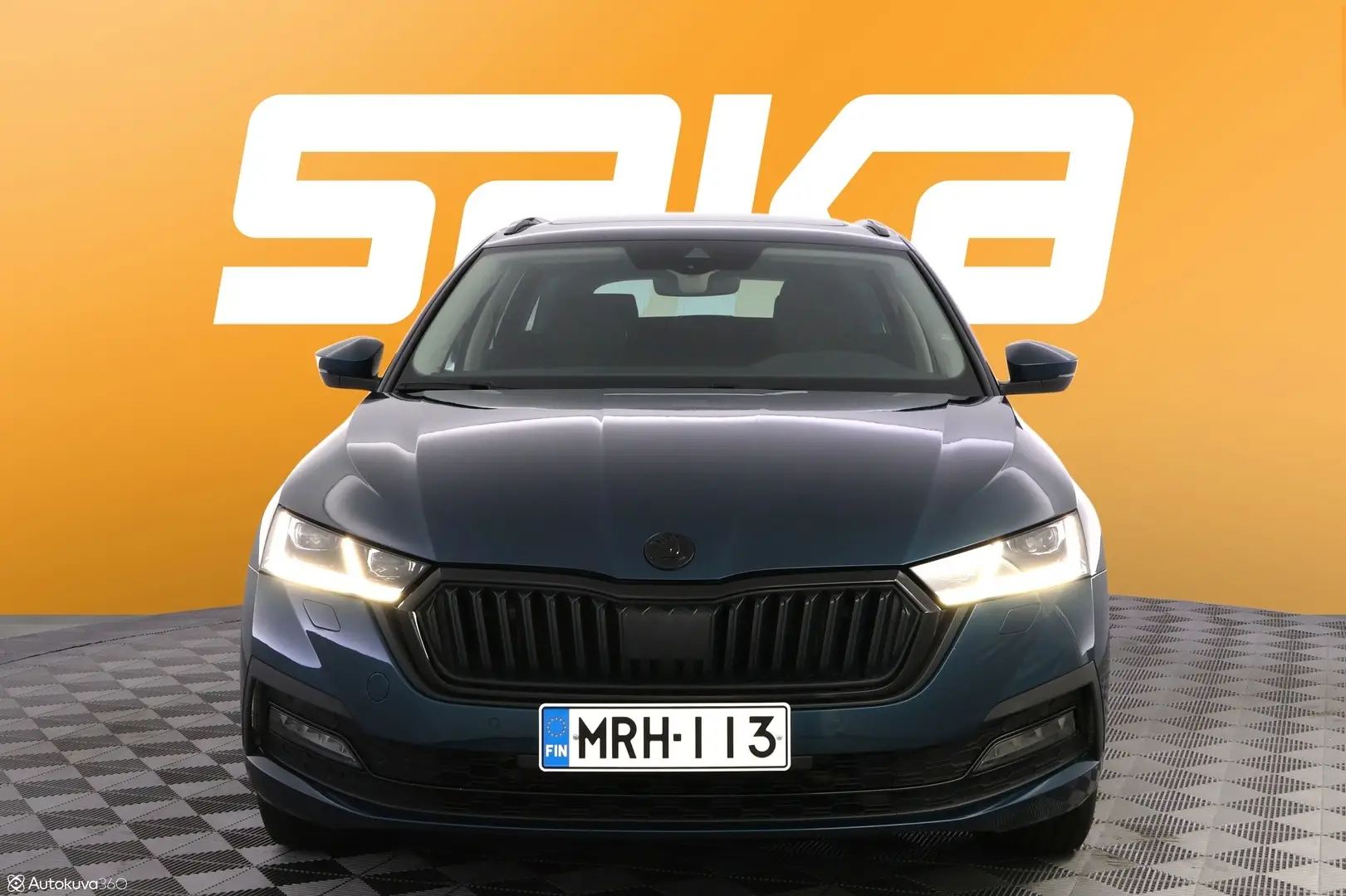 Car Image - 6CYiivnPxrrJjA8Qp4qq6s