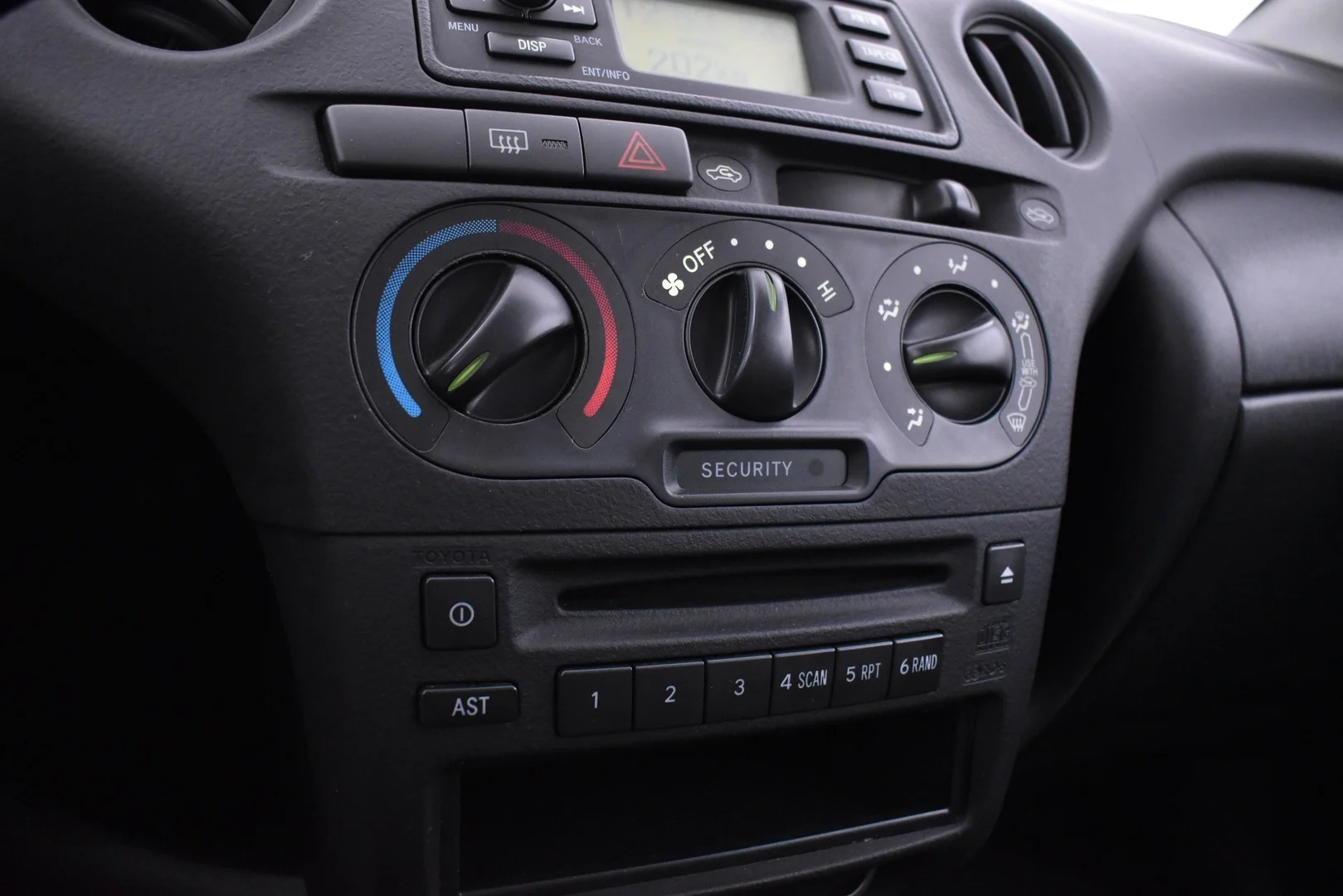 Car Image - i6KZqF7hoHZRnErB8i85K
