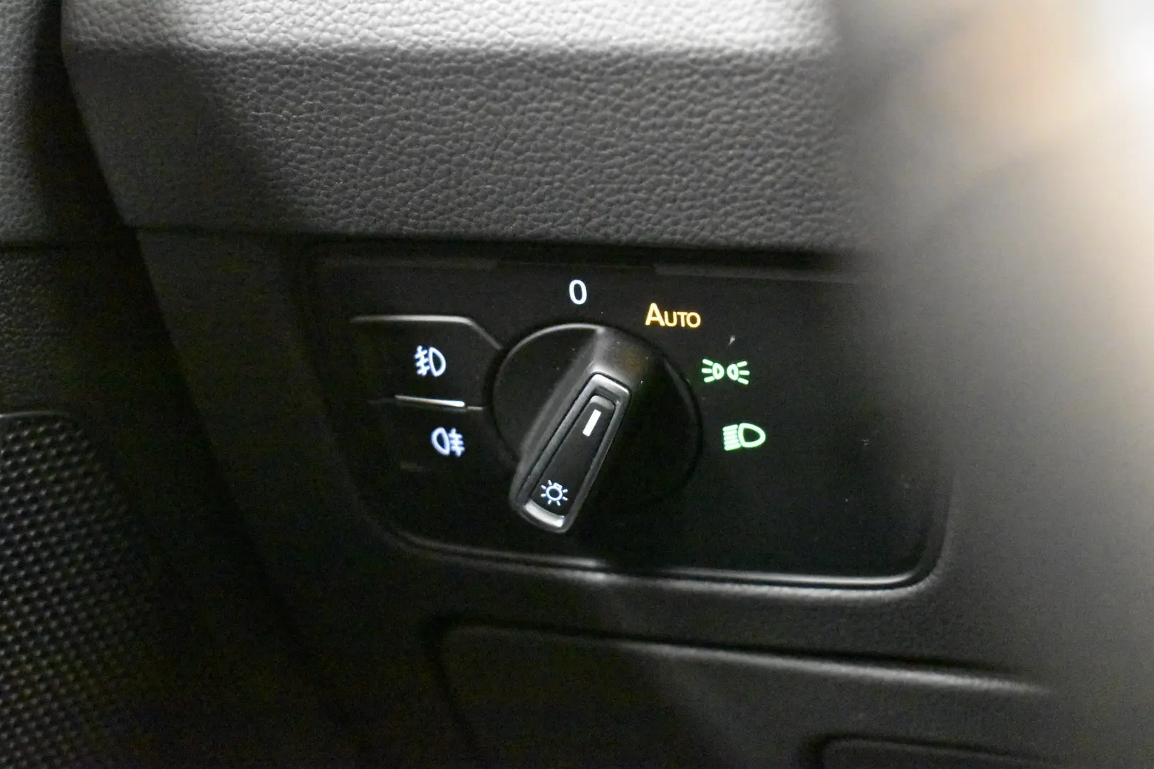 Car Image - 4Rt1DUpGFxG4oEleBe2OEO
