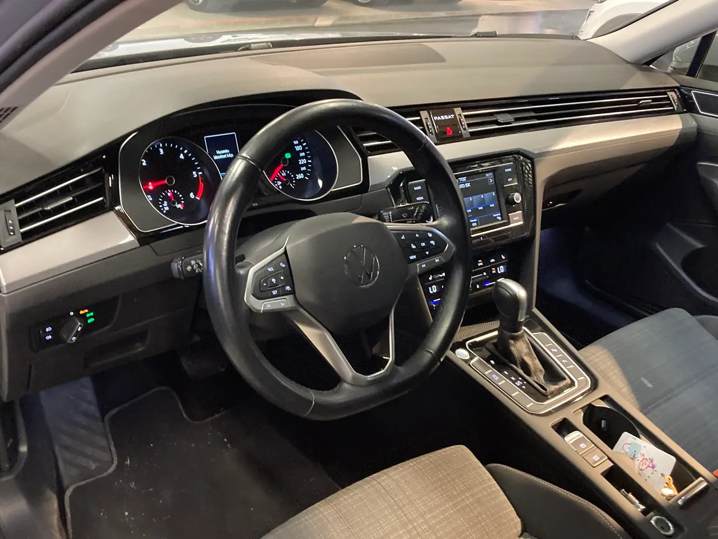 Car Image - 6u1r3AoxHiDXqxMUm8c8kT