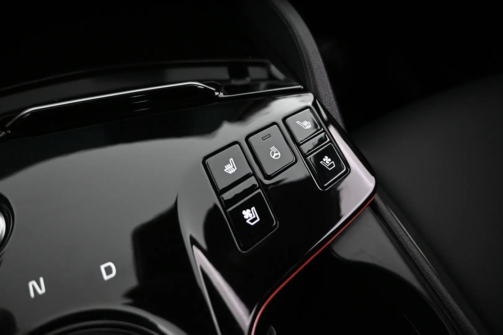 Car Image - 4g0aWrBQ9fbCSnPAxt8l3i
