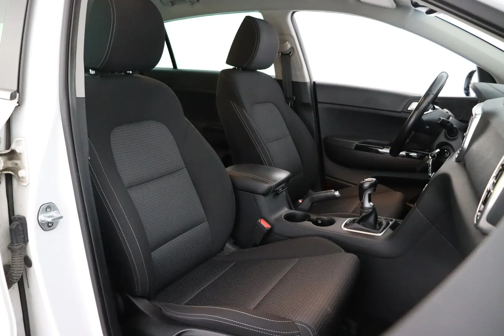 Car Image - 3B4Ao3YYsgmVAwK1XvDbdb