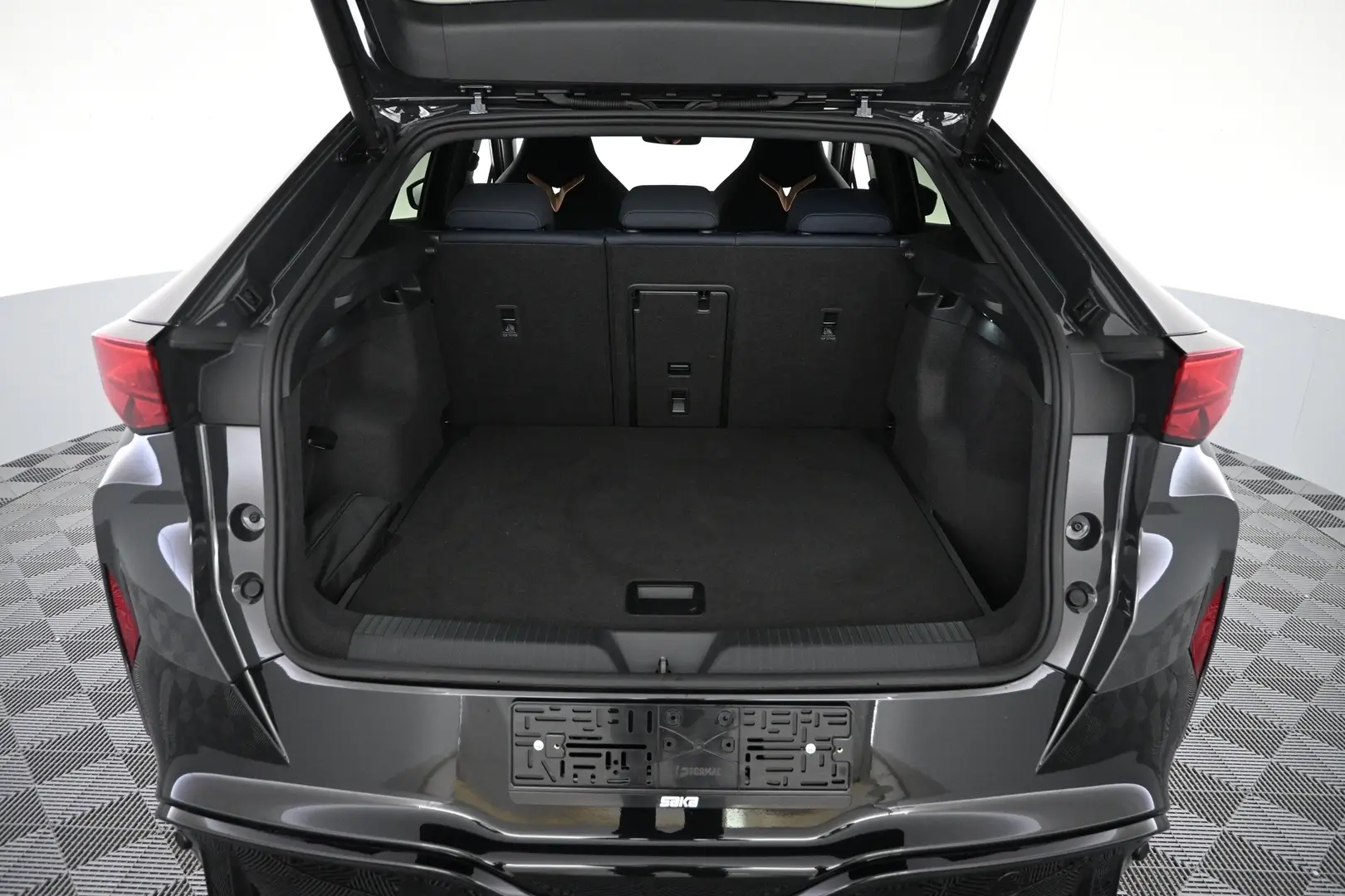 Car Image - 2gioaayQFVvnHTWsln1lnI