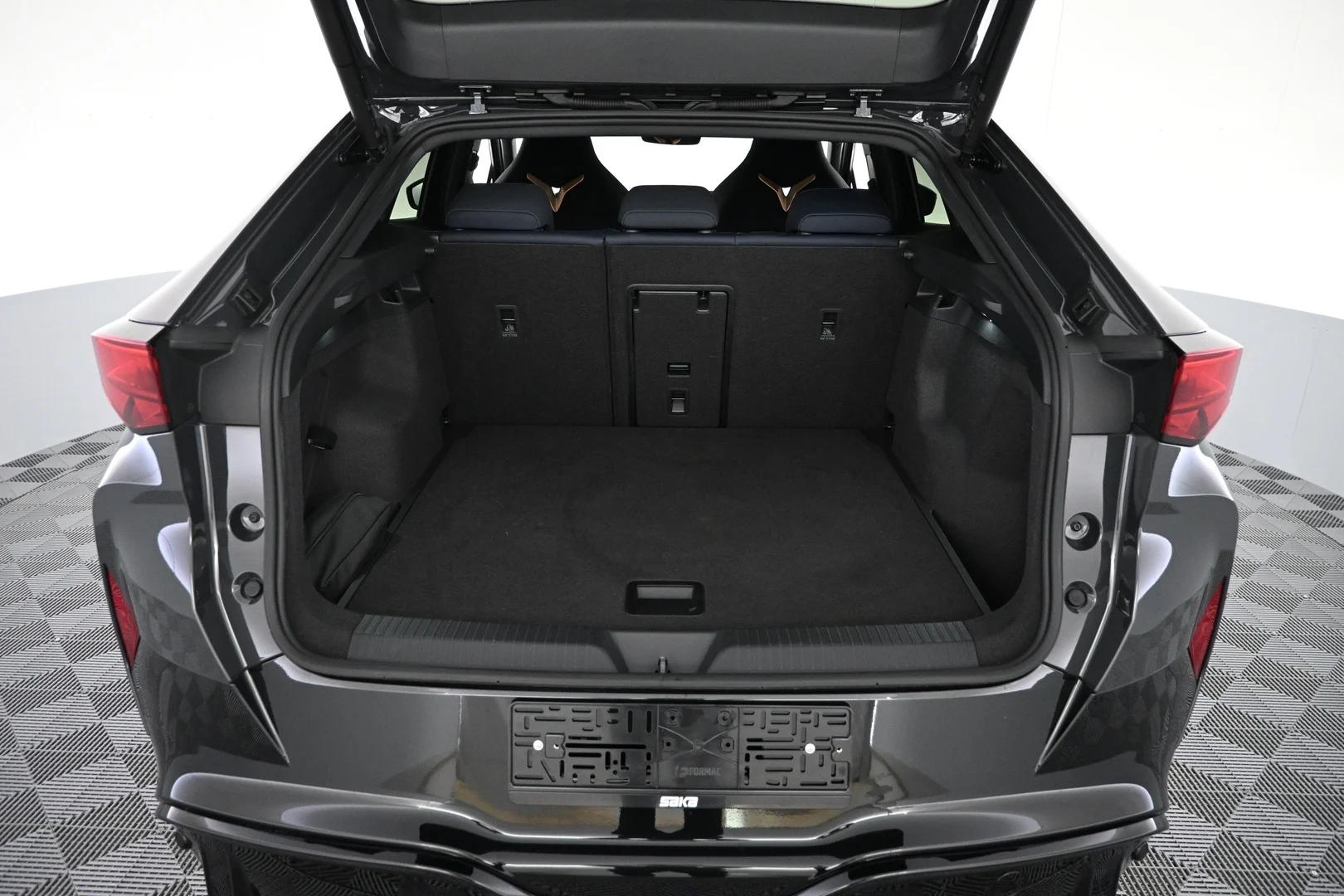 Car Image - 2gioaayQFVvnHTWsln1lnI