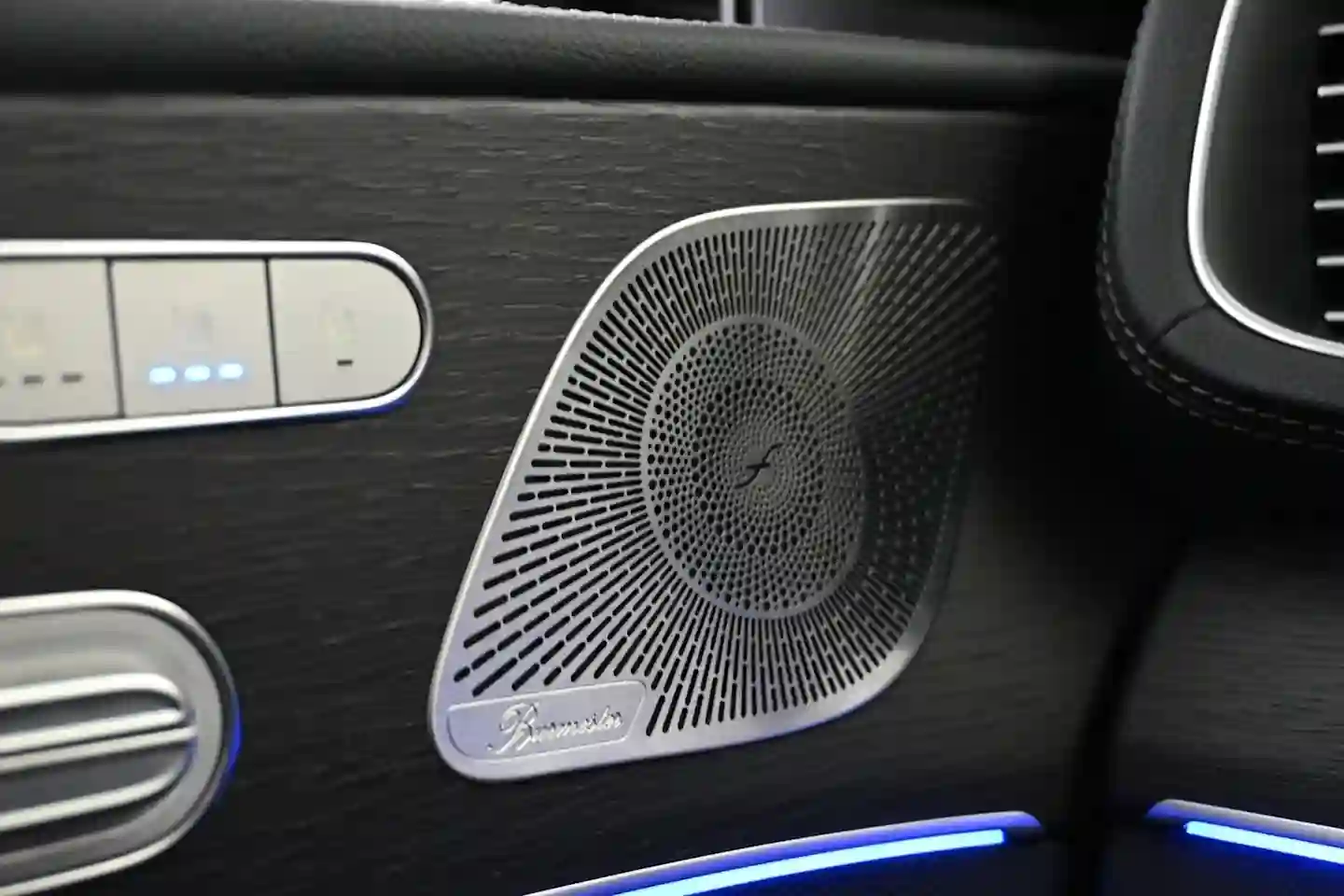 Car Image - 3FqkHhdu4wVBHV0i10a7ec