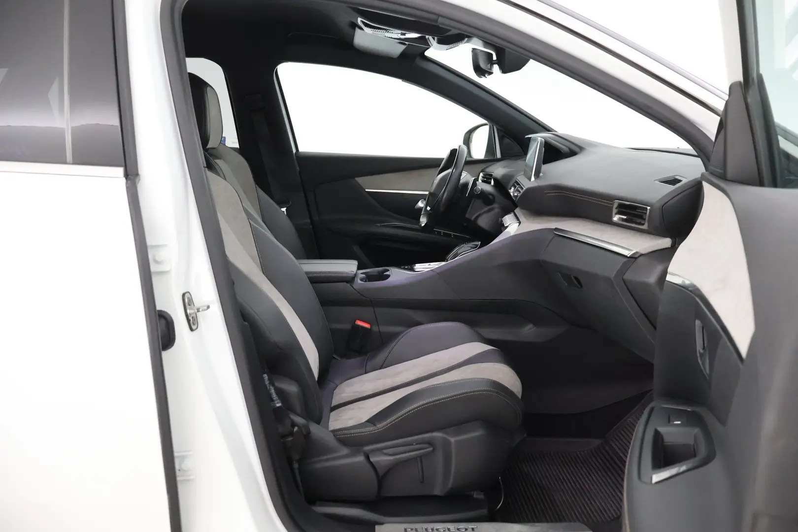 Car Image - 2md5BMDeFn9Ystpa6eBXSF