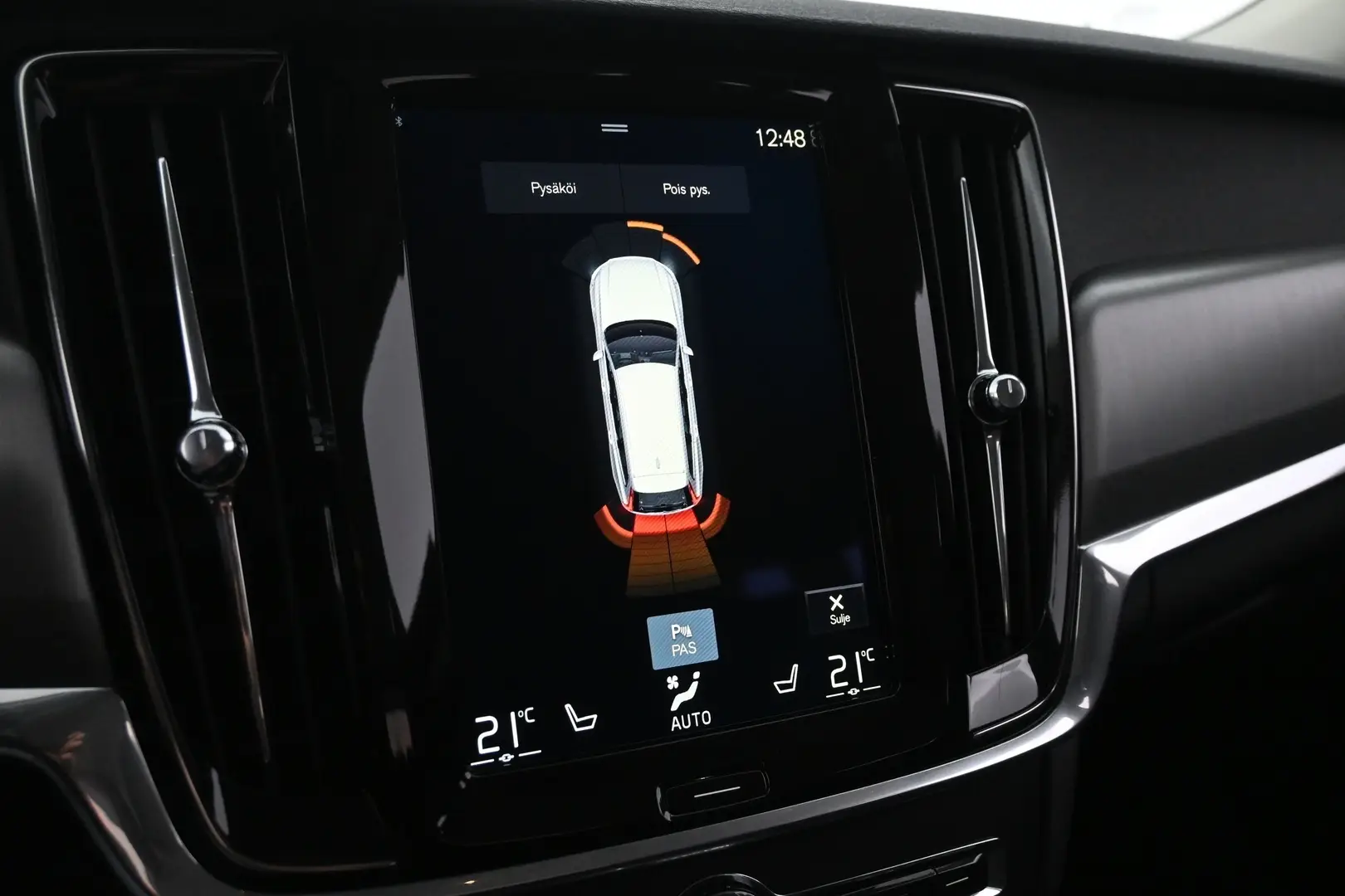 Car Image - 1GhW3ckCoL7Zix7tGcgBsE