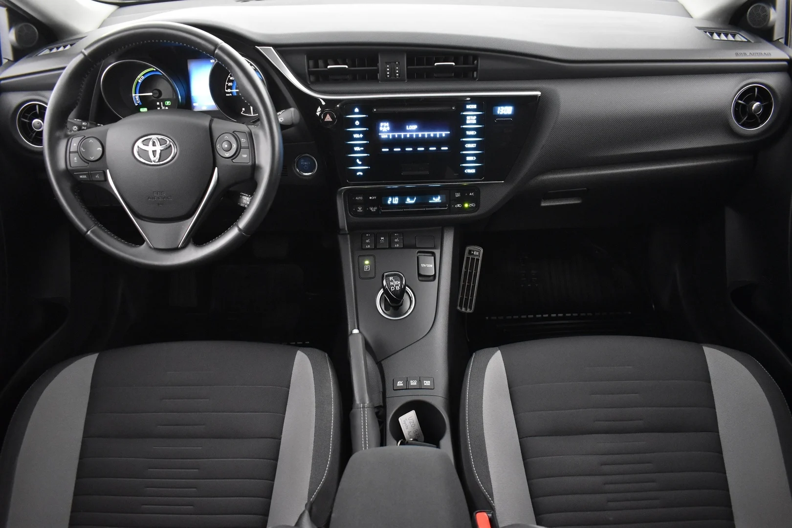 Car Image - 3YW6jIeCobeAV0lW4bbtxJ