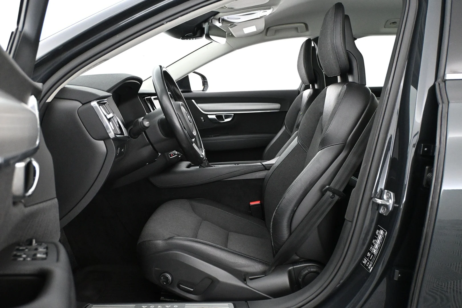 Car Image - 5WwIIPjTXBUgwAAY0dx388