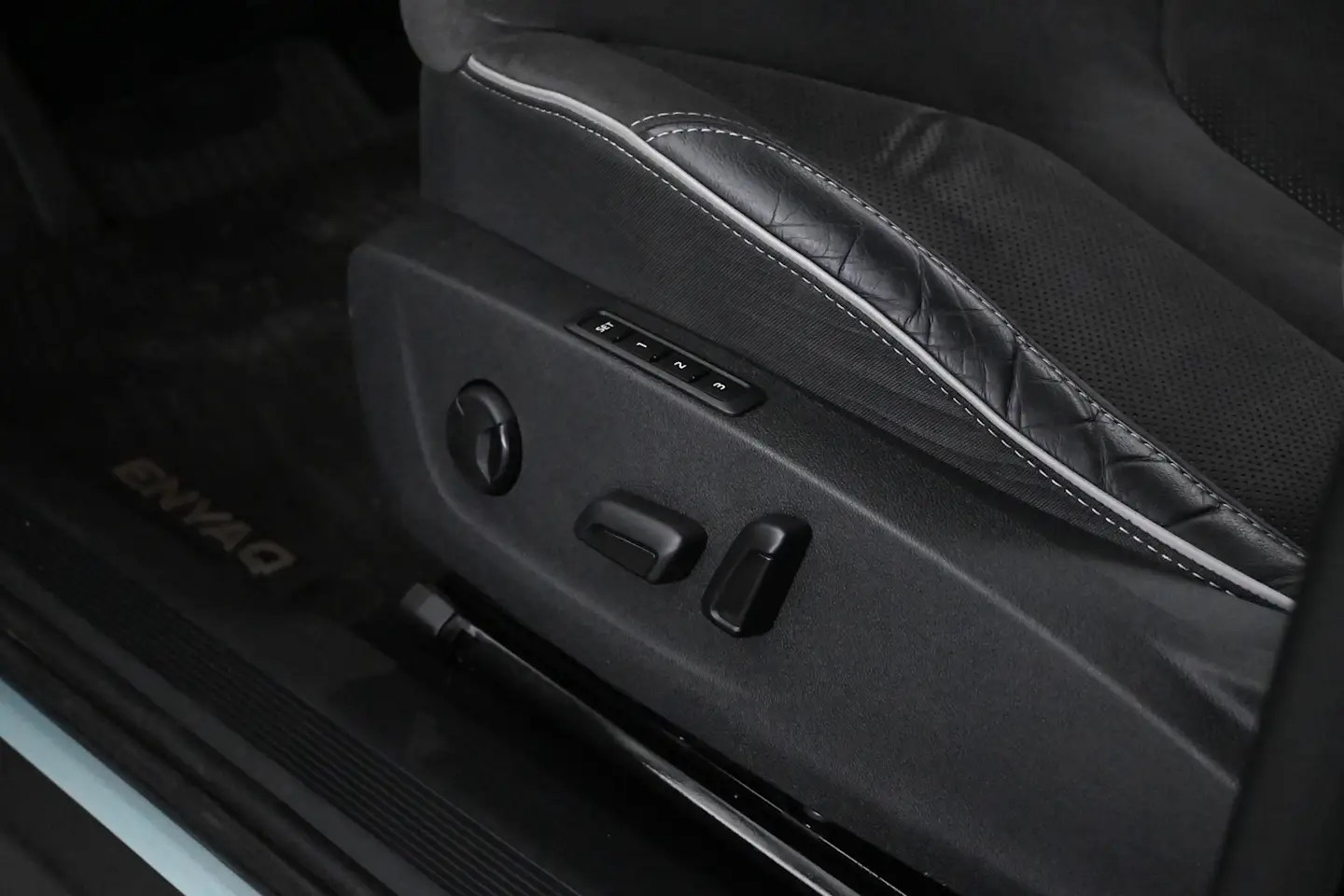 Car Image - 3QMFJkQ8i6z3ZHbsewKFoA