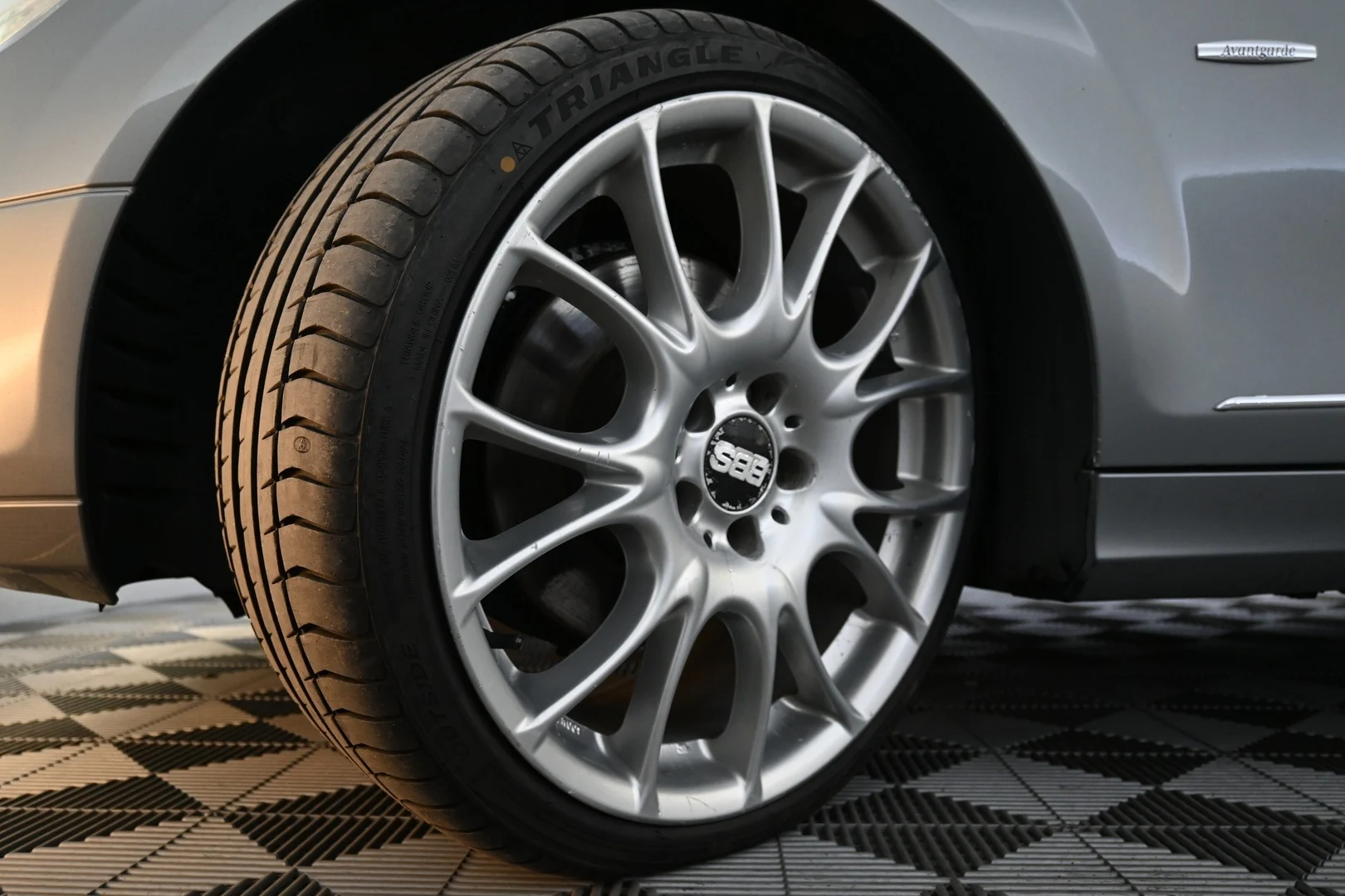 Car Image - 1ZM6sRaNxKABA1Ia3AZsdp