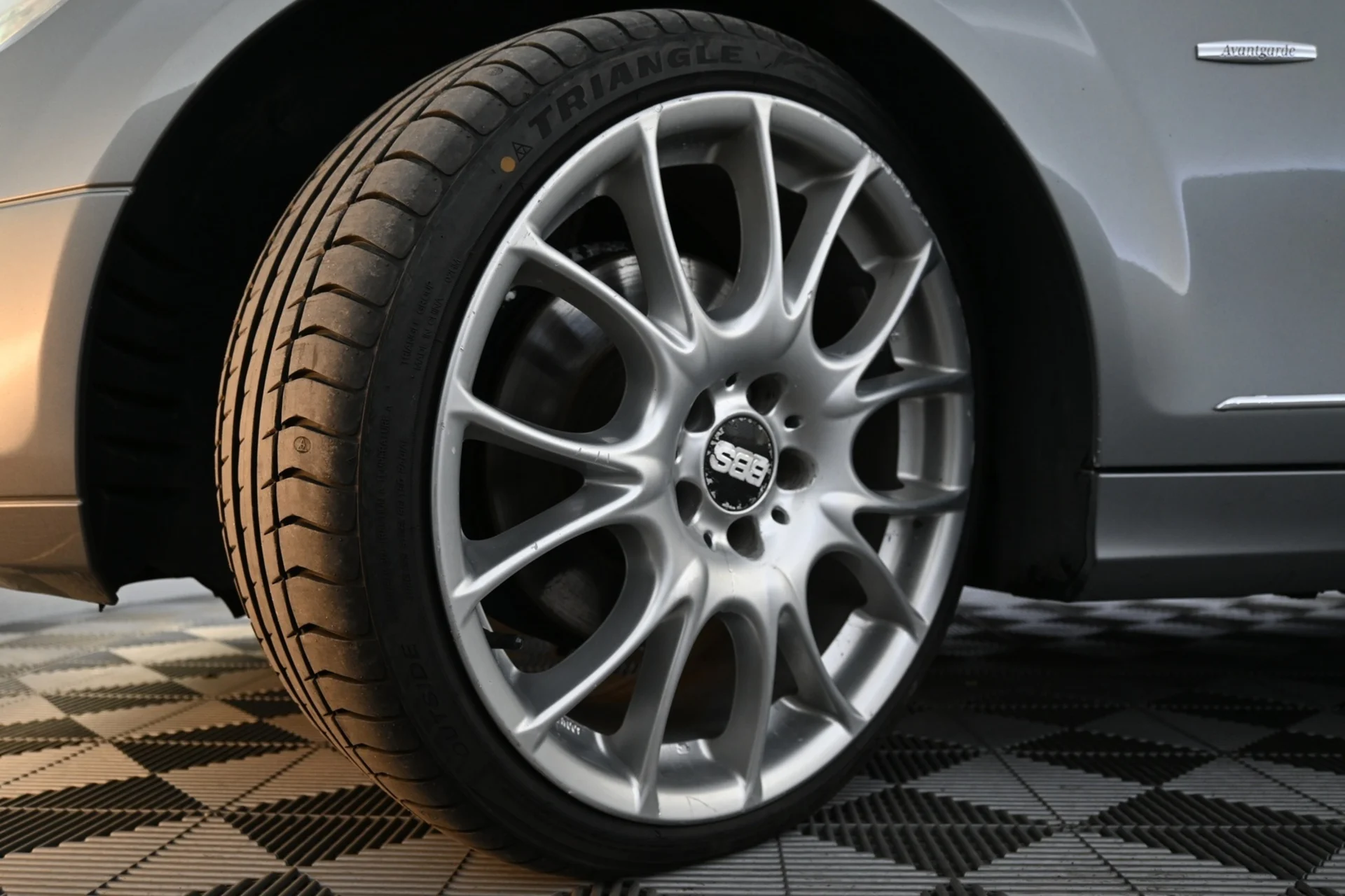 Car Image - 1ZM6sRaNxKABA1Ia3AZsdp