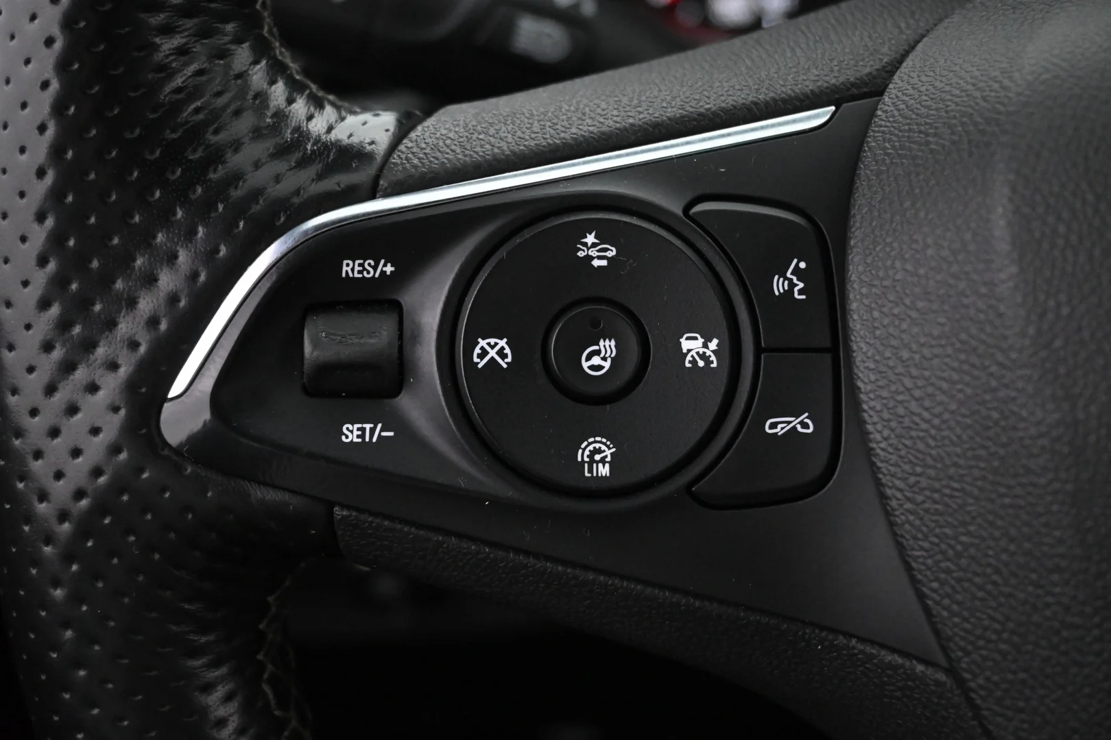 Car Image - 30T7RJbzdIxgF50ttIqZQT