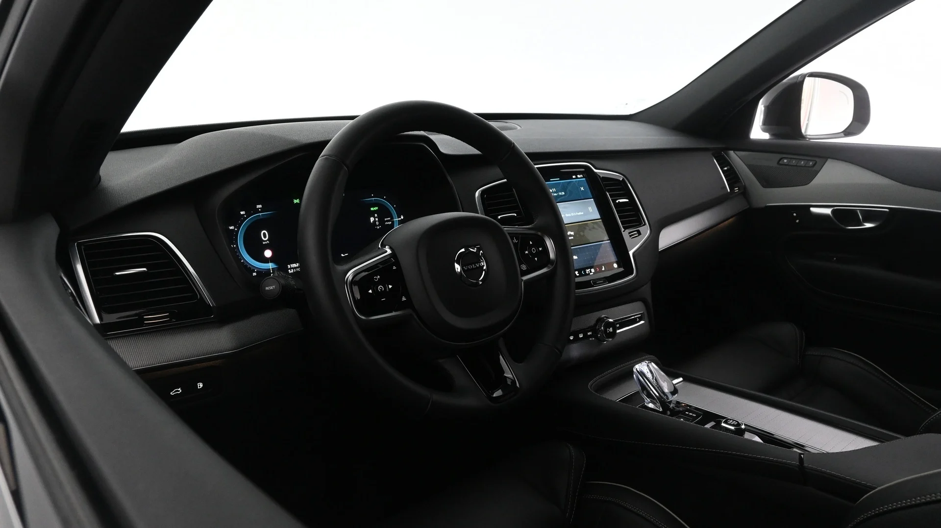 Car Image - 14obBX9CDBYcvL1pL2j0VC
