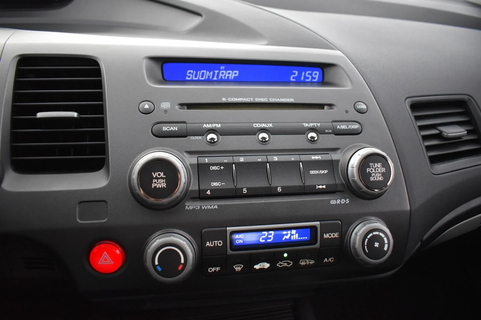 Car Image - 6vfRRIeoNonv5uVAj4SgMZ