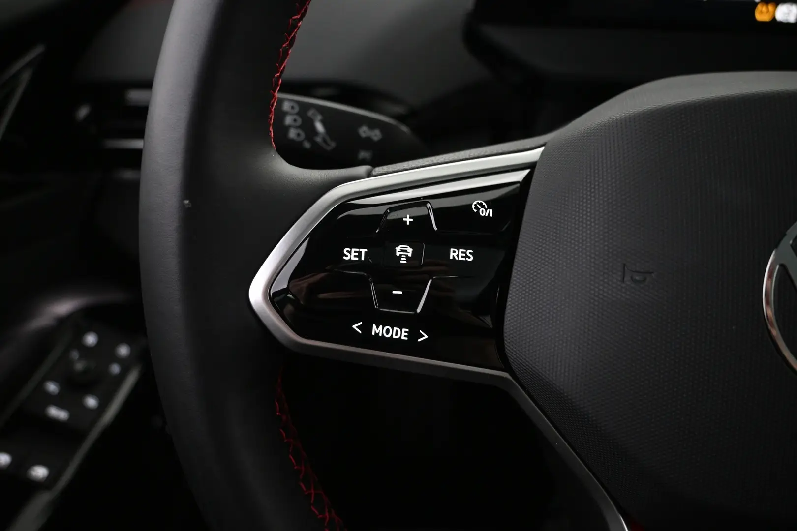 Car Image - 3dxtGtOUuGTIPCRsegGeeA