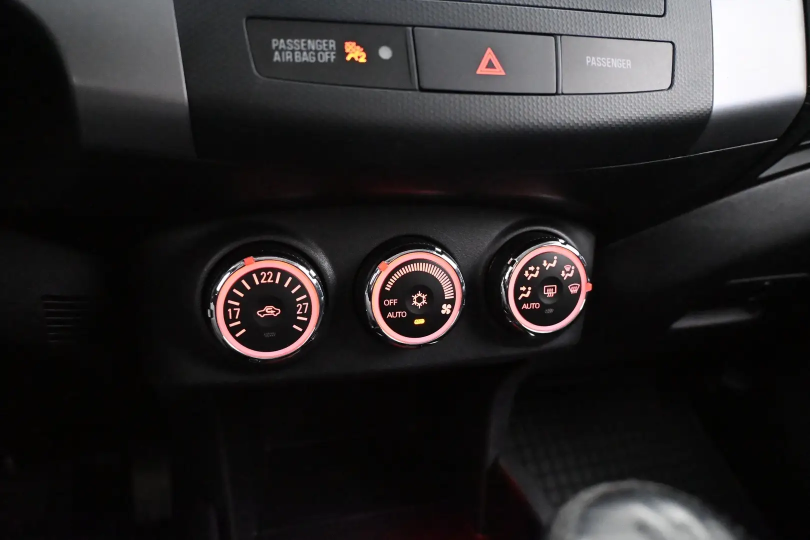 Car Image - 6SB4z3mt2Fi9vzv4GzrEbW