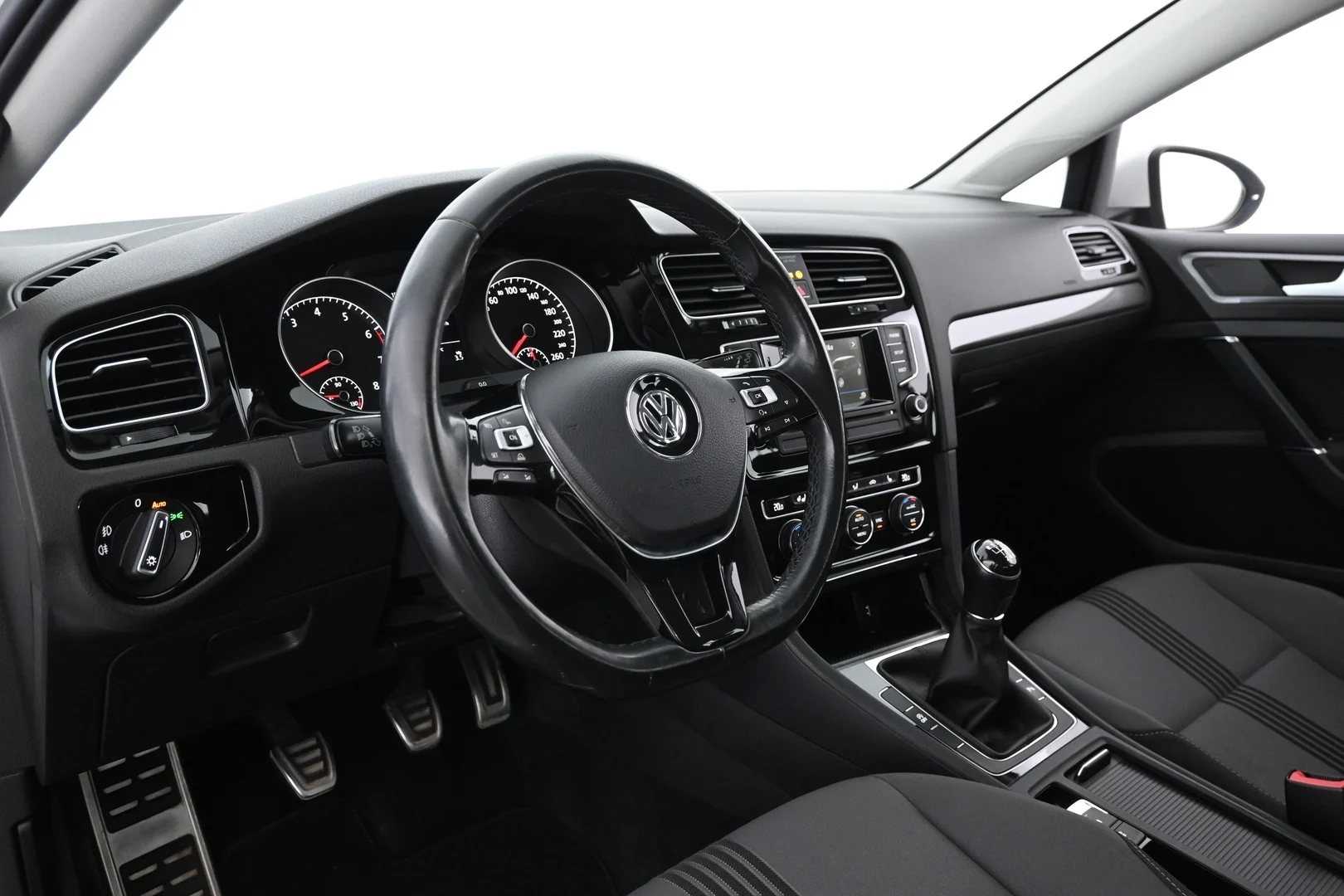 Car Image - 5rqBRgREFhxD7e69B3WYEJ