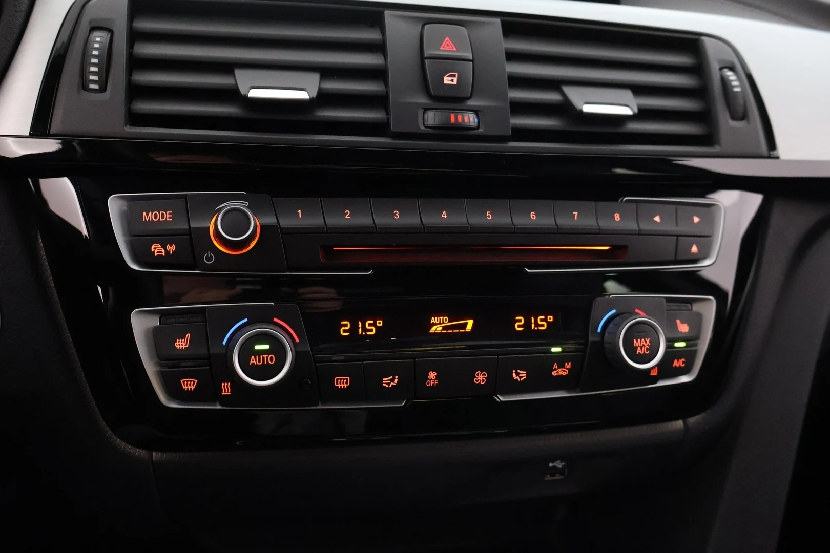 Car Image - 5ekTH3NGreKKGKz2HnoyQv
