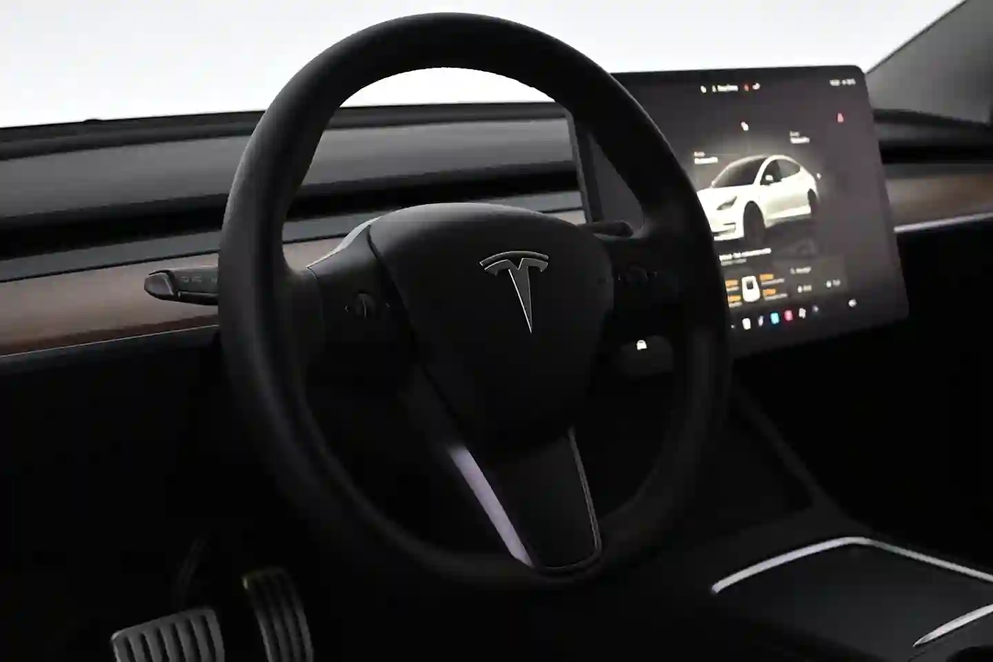 Car Image - Gr0PiJV5NPVNfdk0Cg6DO