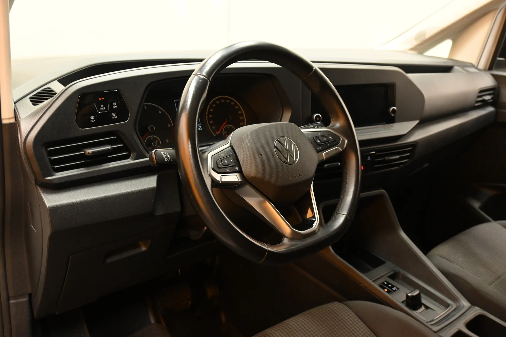 Car Image - 7JLqMT3CxUs07nYkjndDWn
