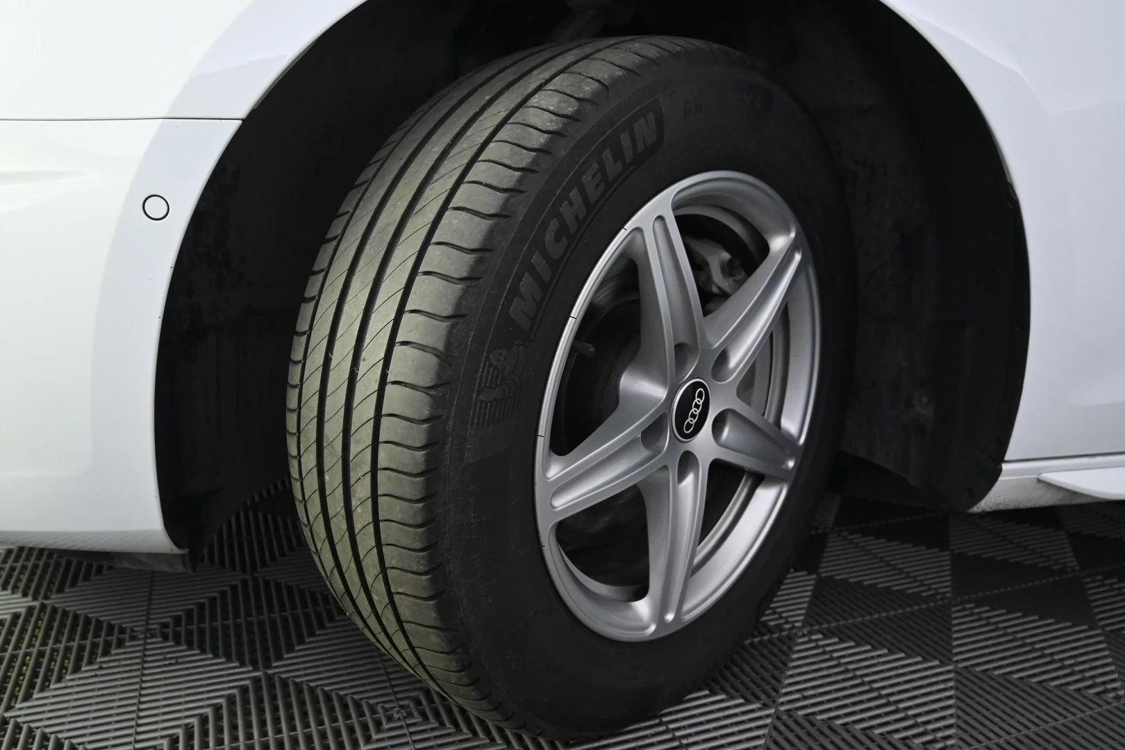 Car Image - EIEKUhBMwKNfCOkYIwOe0