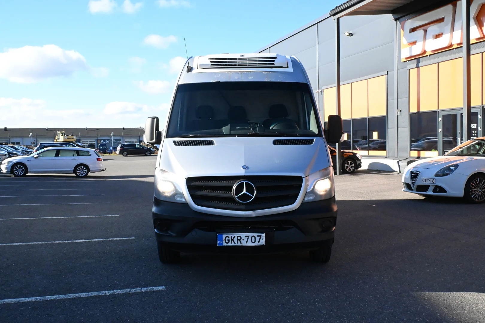 Car Image - 1LzQFhSKA9xlrsuJf2gI8g