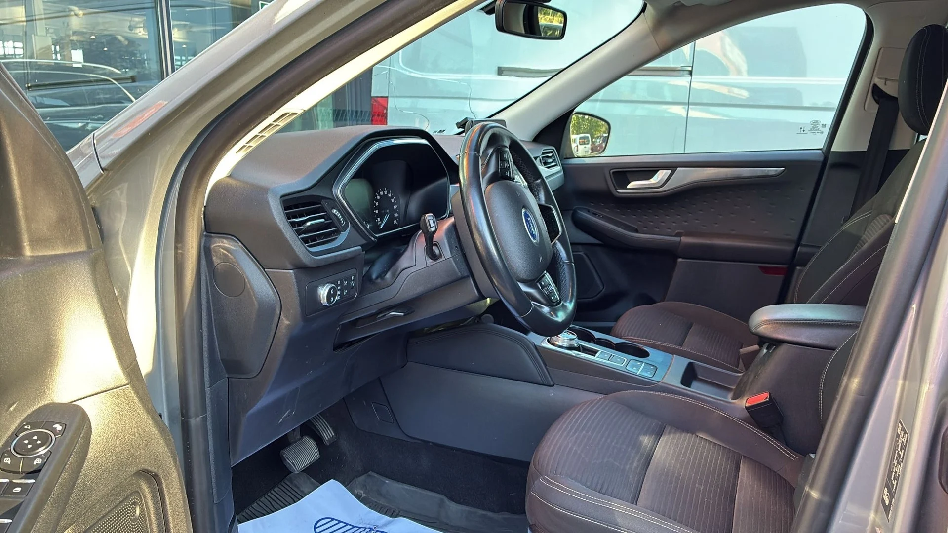 Car Image - 4RQVNQiNY2iBKA8sGyjEGX