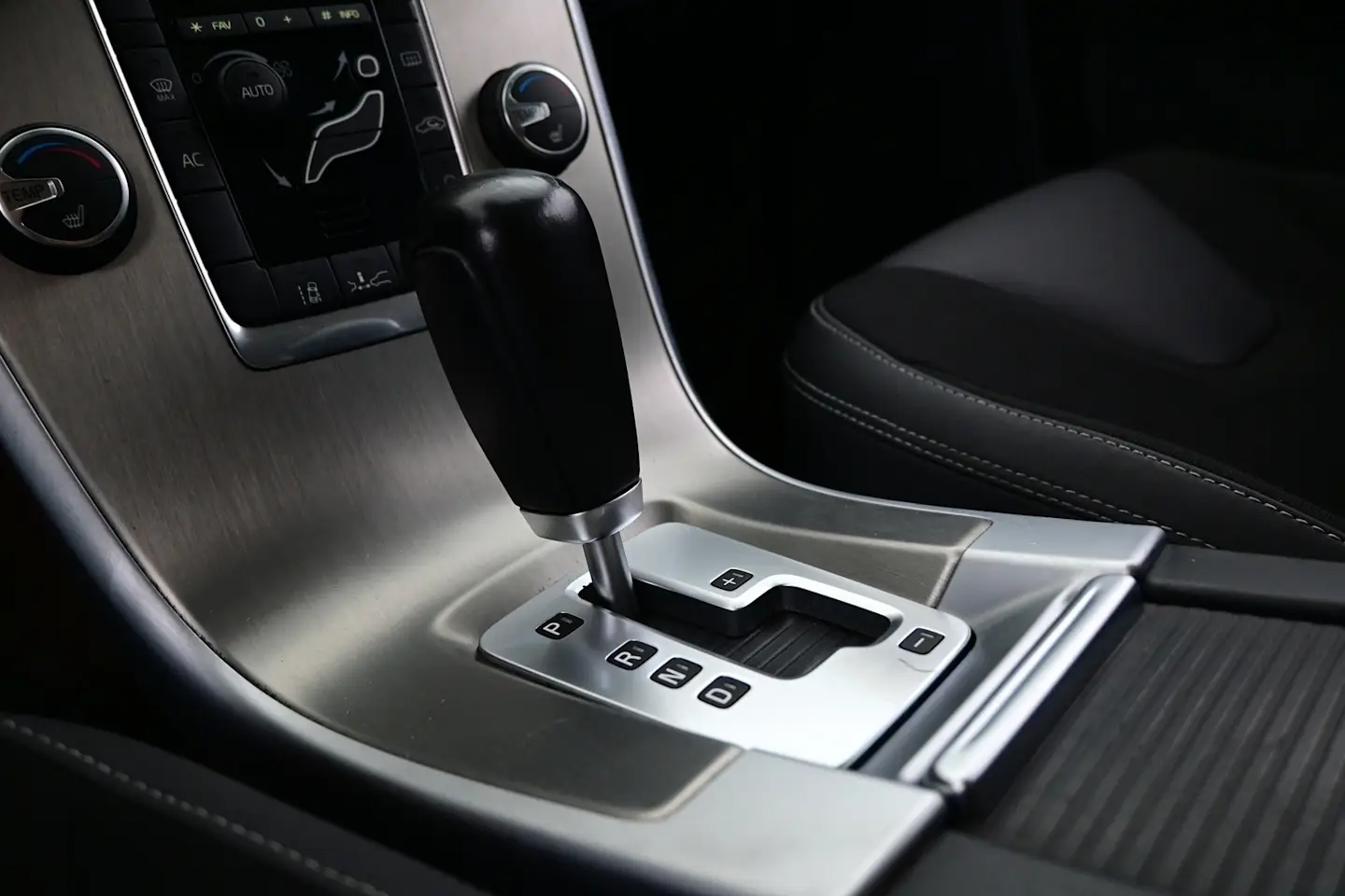 Car Image - sjExv0jxseicr3U6eN9uZ