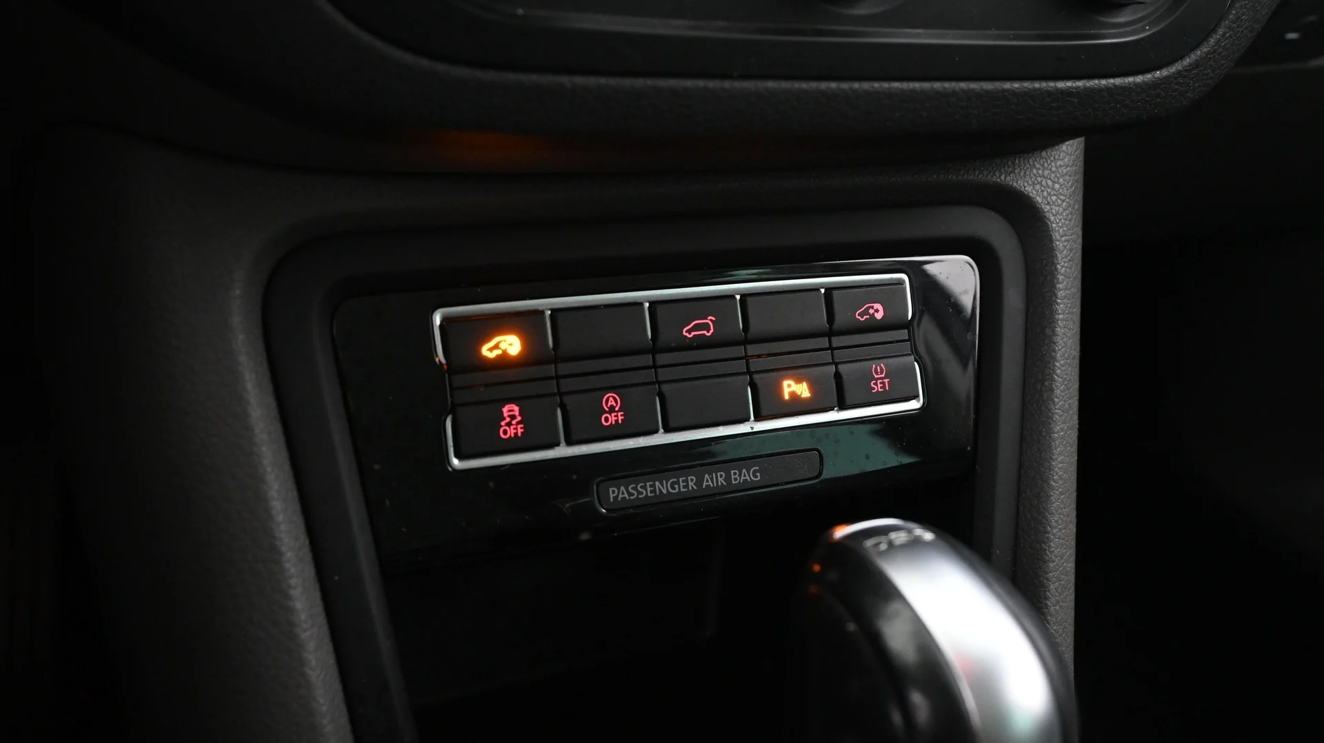 Car Image - 3dnV5dOYJZ5qOh3I2WalDc