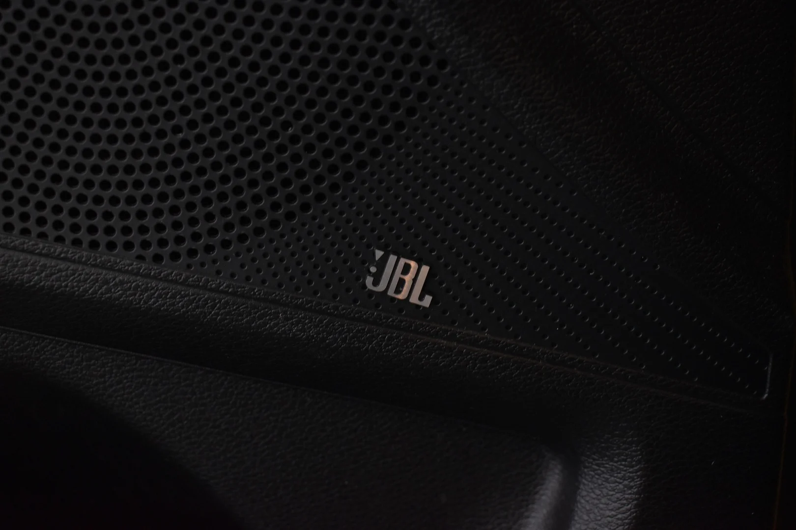 Car Image - 4AEnOEsfuaxzhW6DBogrfG
