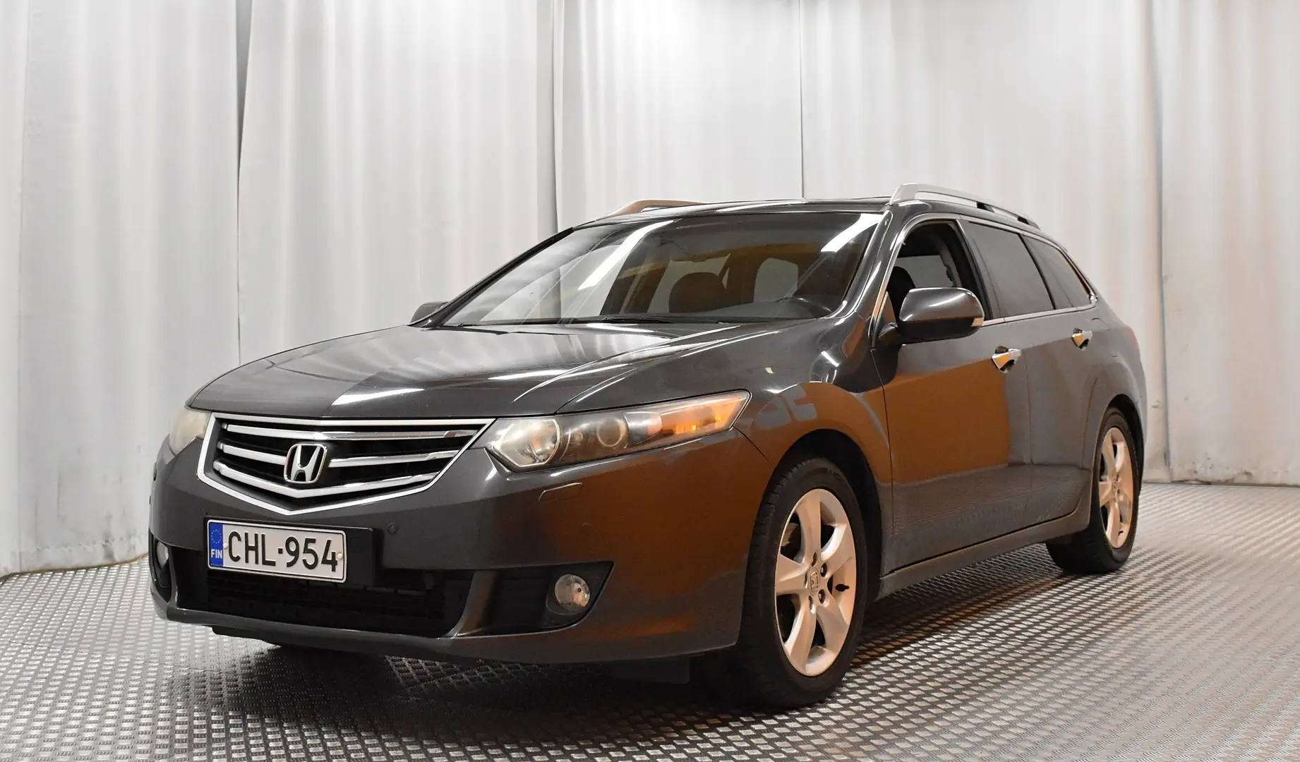 Car Image - qLJ4DGhbebpRa6HcJoZke