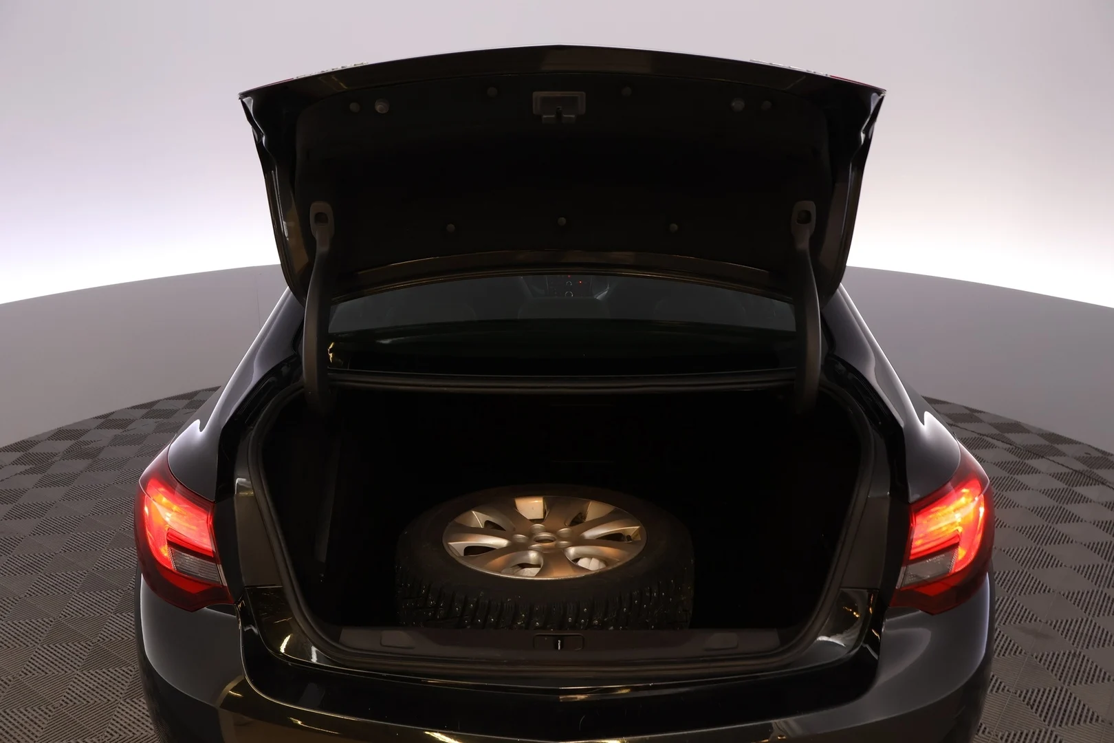 Car Image - 4RgcDxmpVwxRB8NnwEOPre