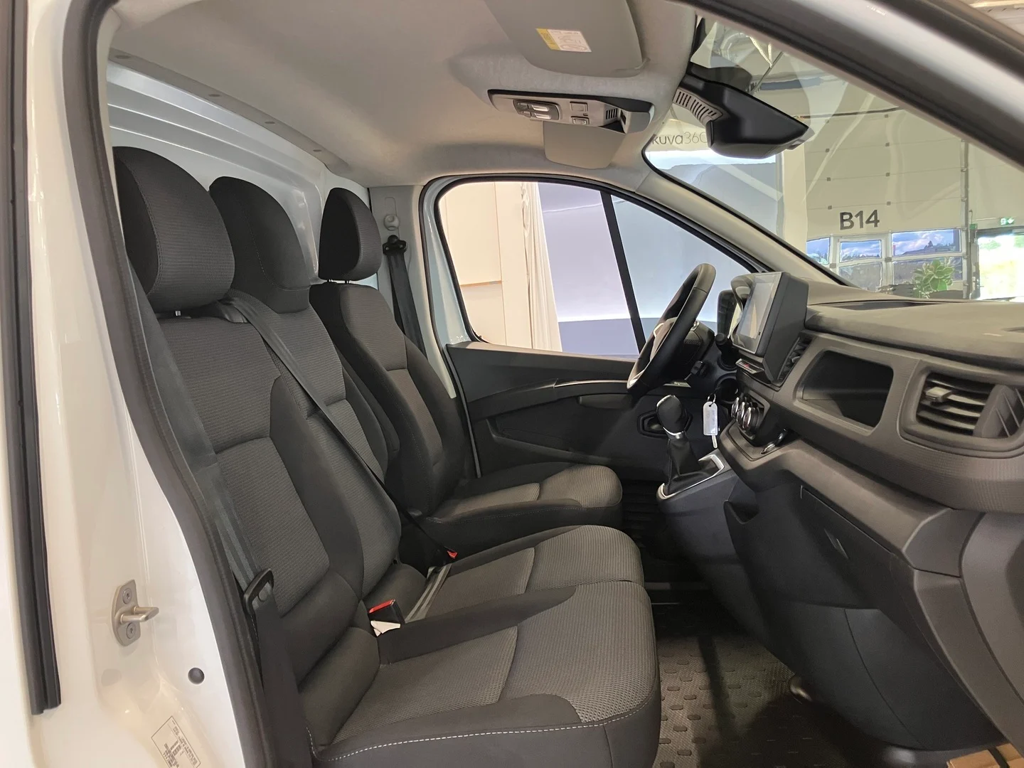 Car Image - l5oU9RhnTTcONWebnu87U