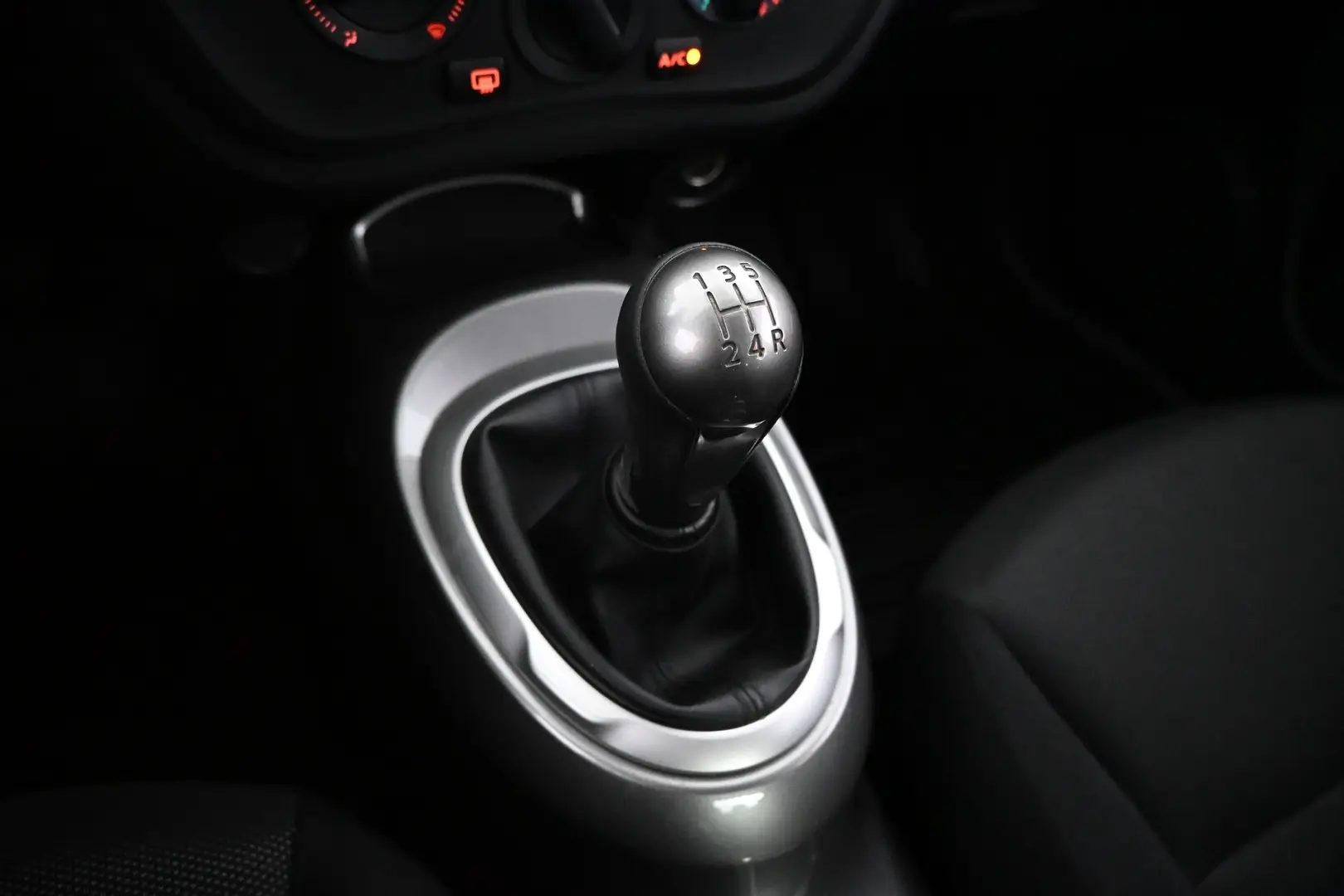 Car Image - 7LgmUIgAlLWbcoBfqSmjq4