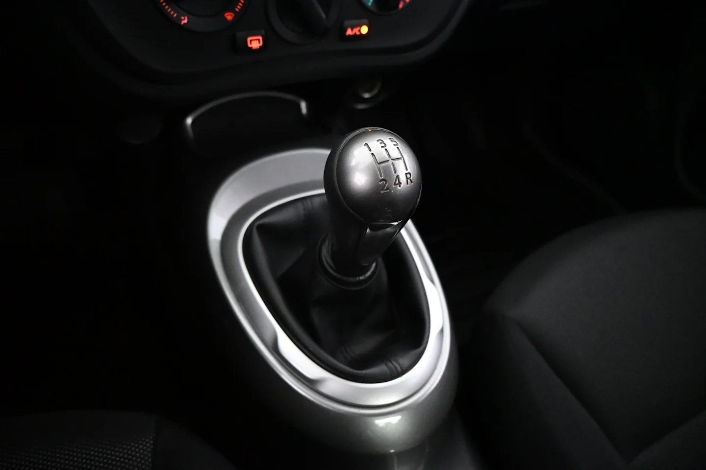 Car Image - 7LgmUIgAlLWbcoBfqSmjq4