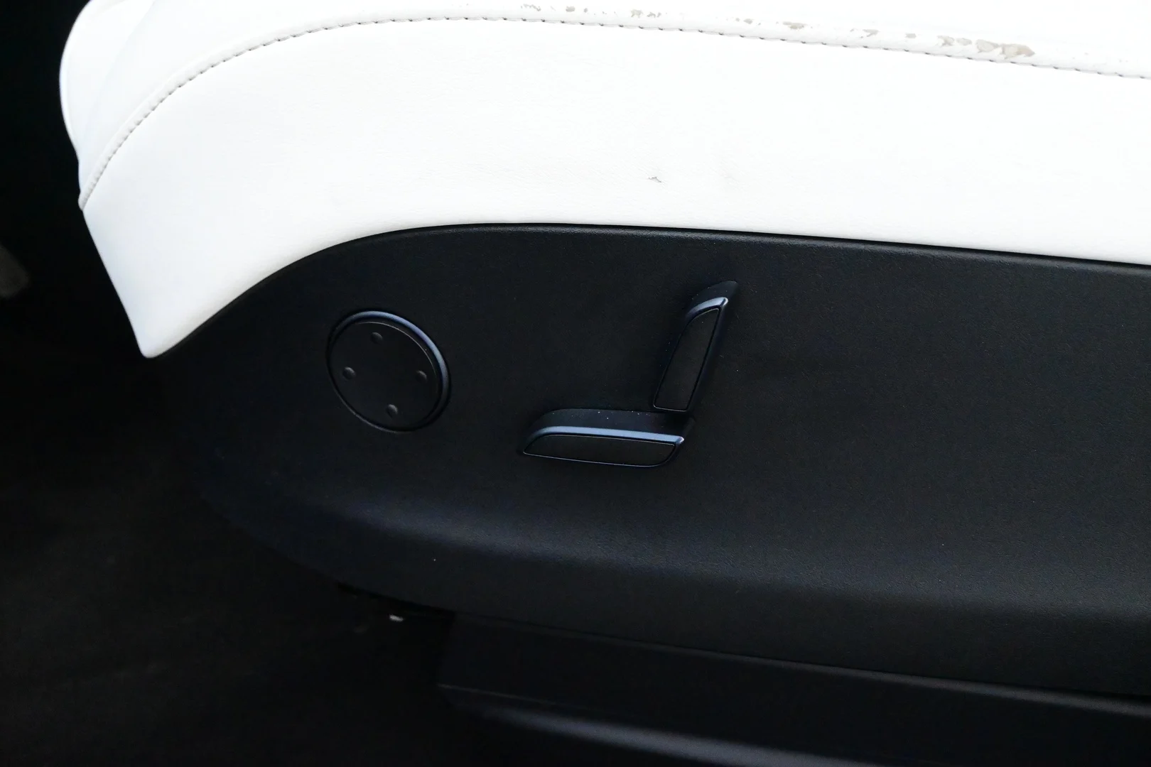Car Image - 3dfietUaewlPtmt6iE2Ely
