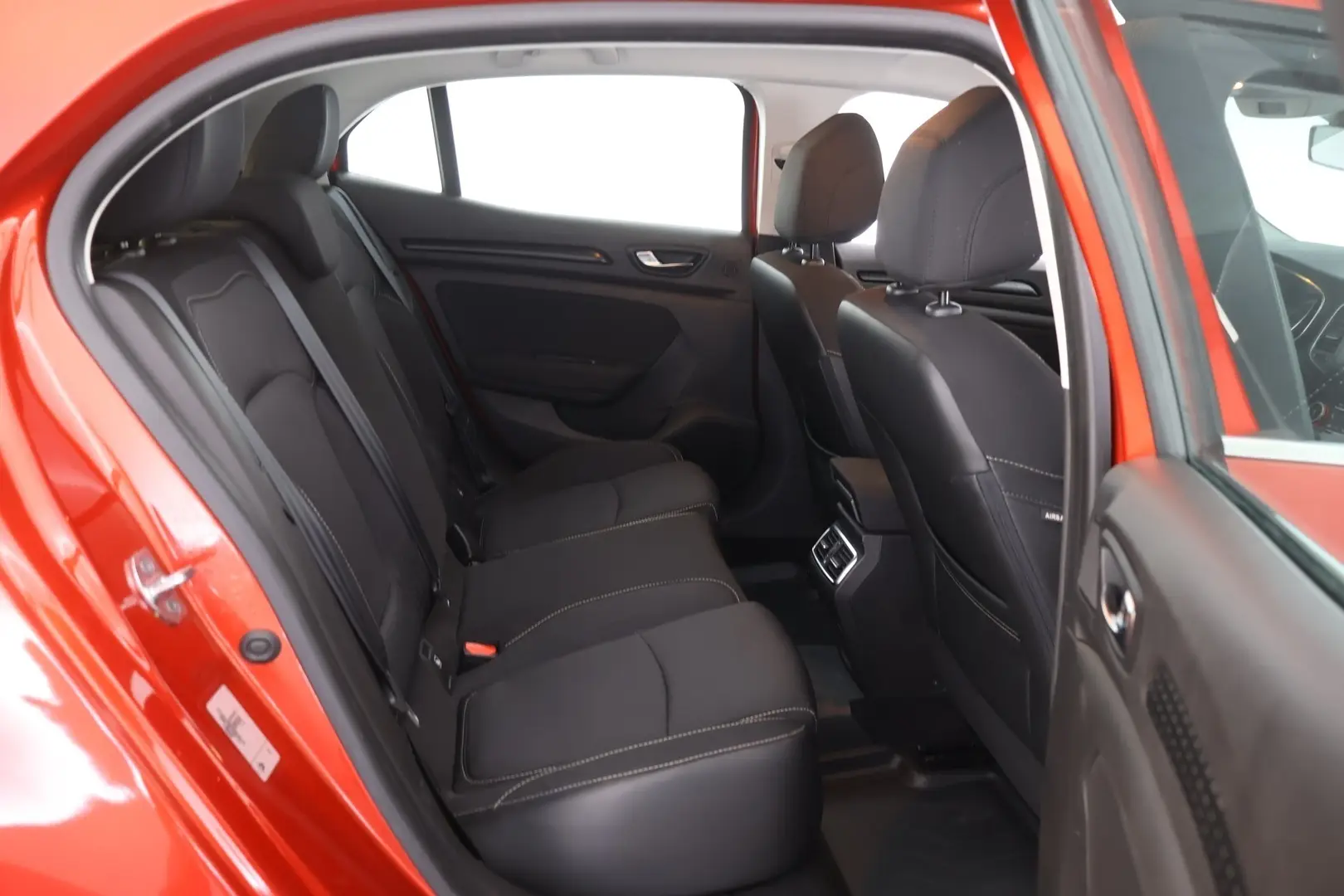 Car Image - 2hLv53f8695Mo2Fix8hTS8