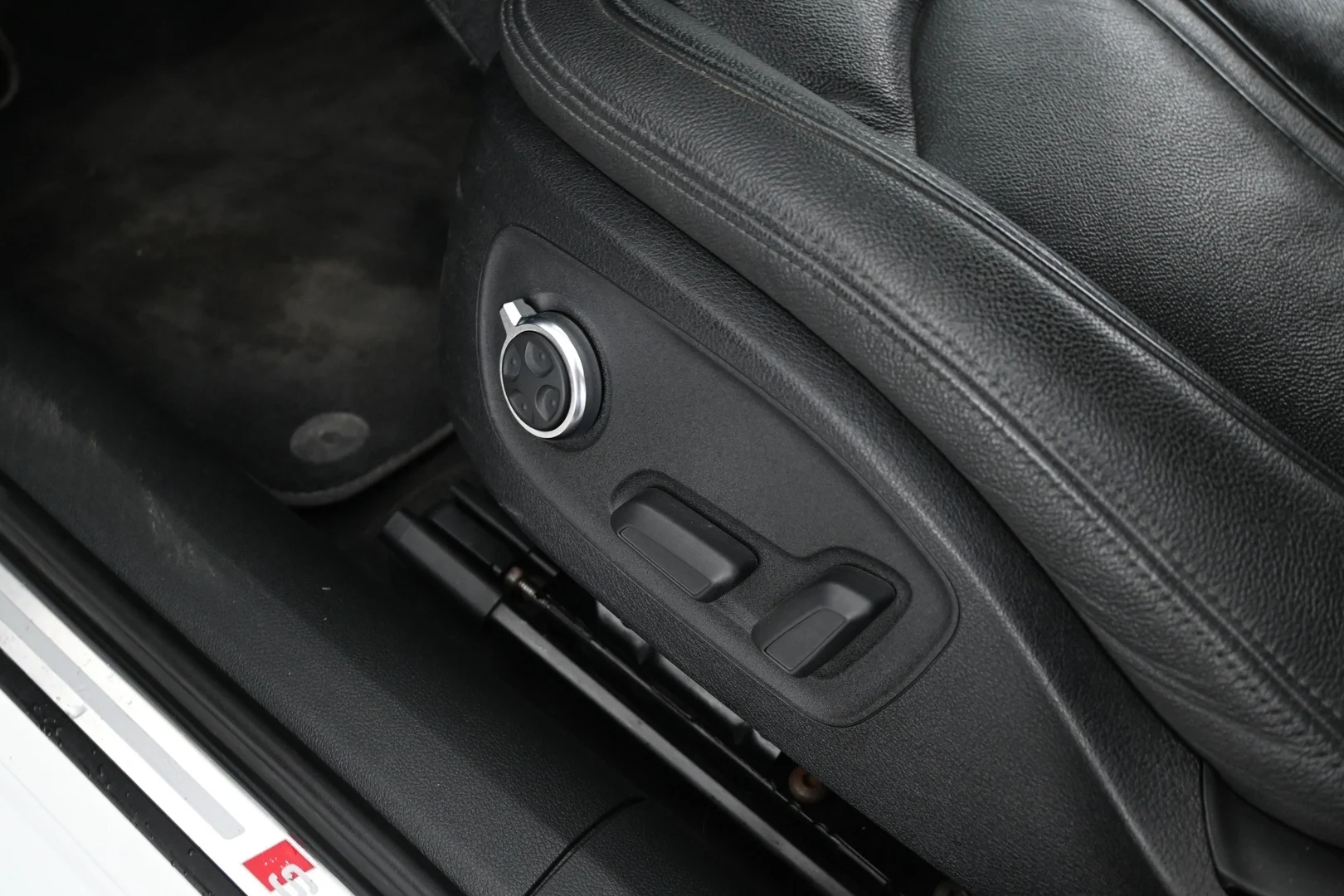 Car Image - 5waHtPHJP0eH49qTV82J0Z