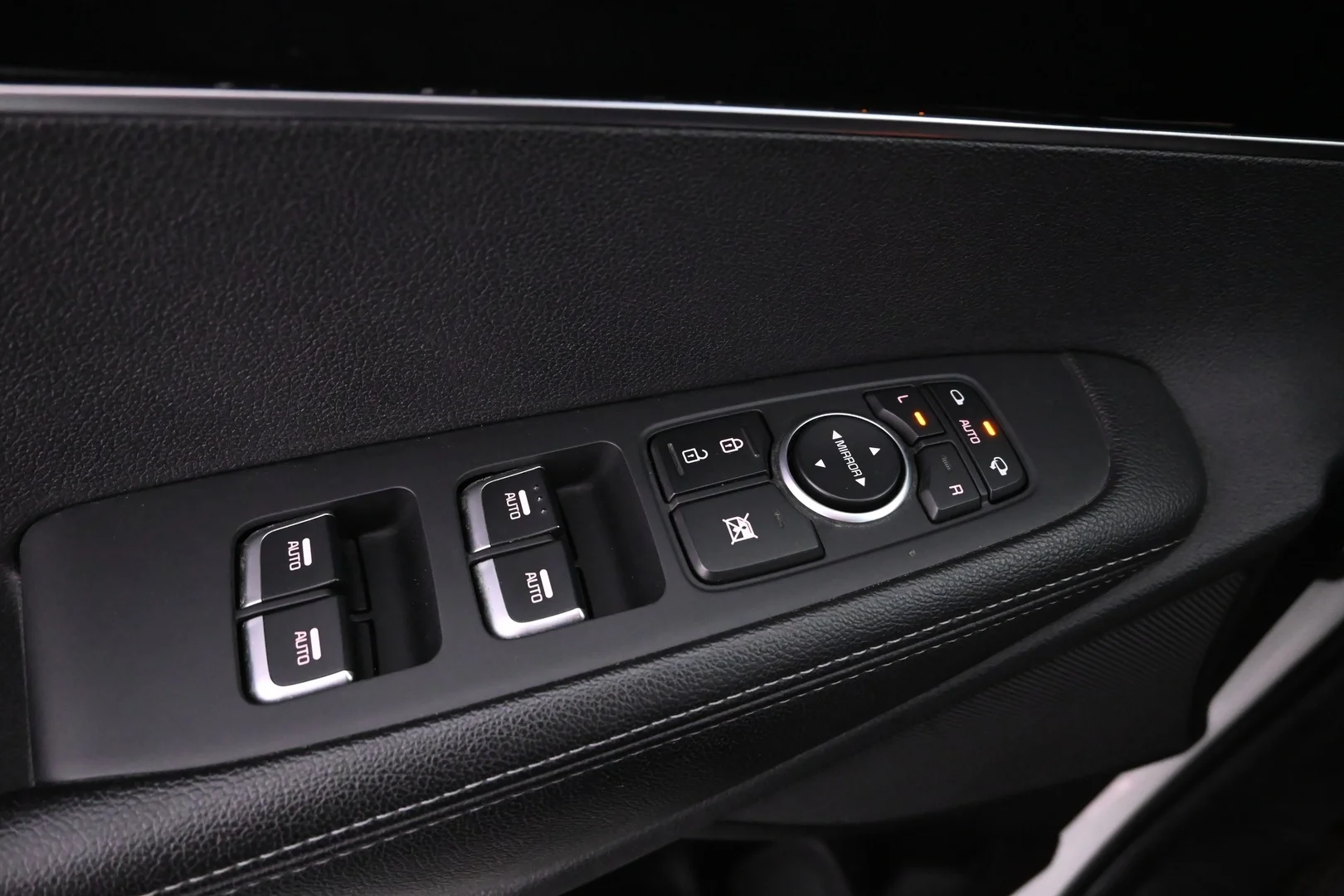Car Image - T3XRw1AgwXQA81z2bziRC