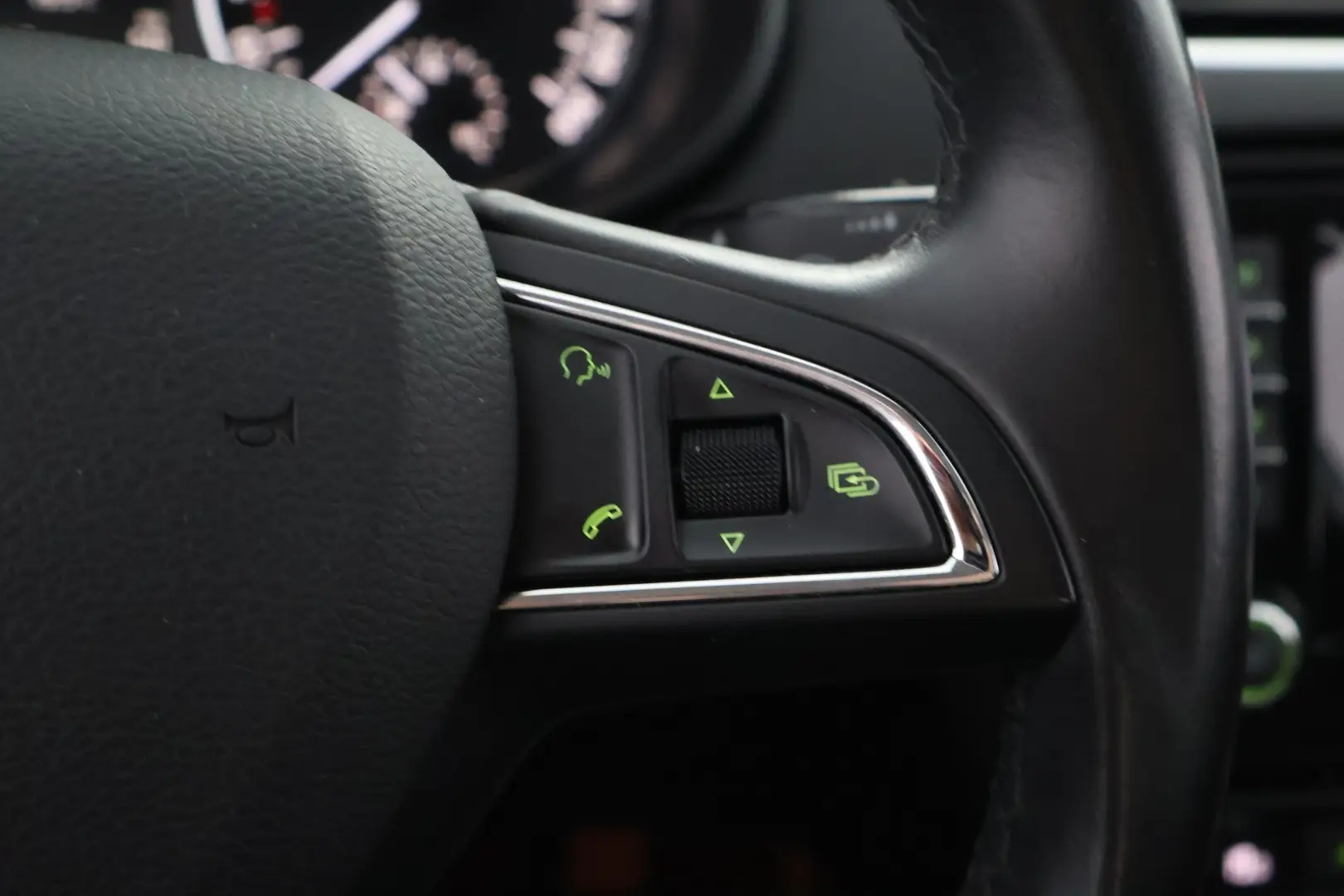 Car Image - 2KReNB5nDt2A1FEq3k46p3