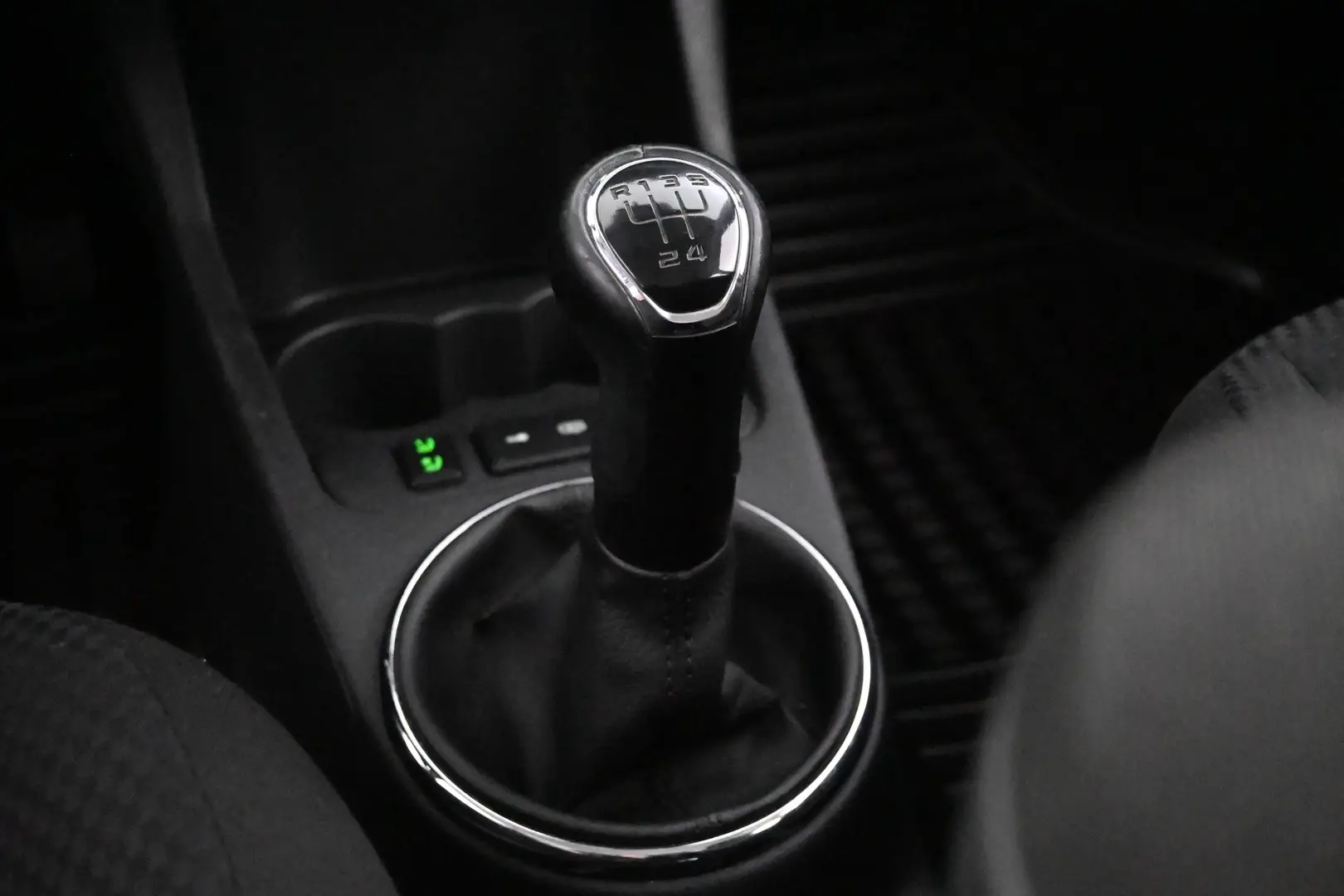 Car Image - 2YdbjMAz01RpHKIJUqaclL