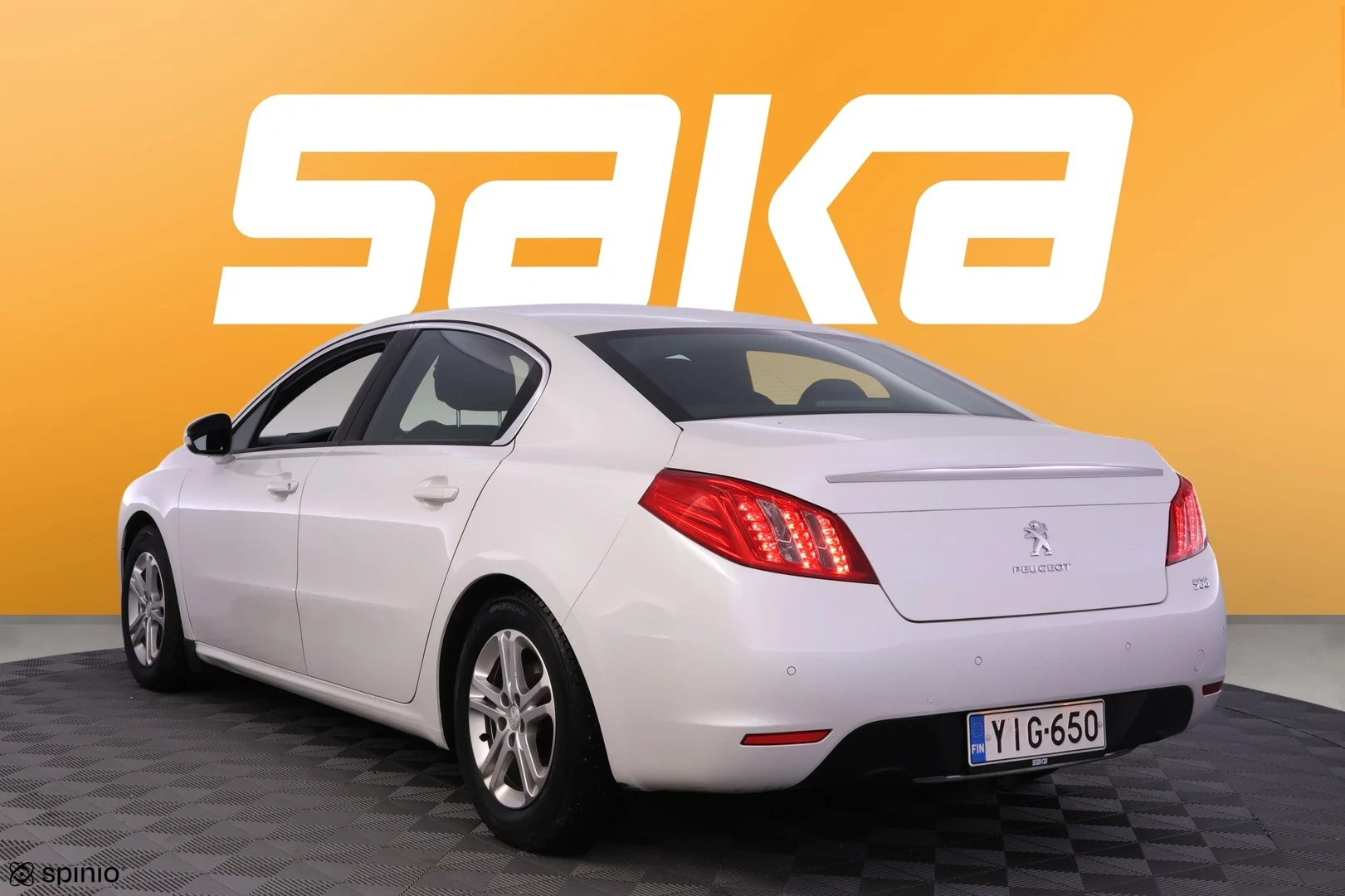 Car Image - 2rutqAn32AlBPOEljUgGSe