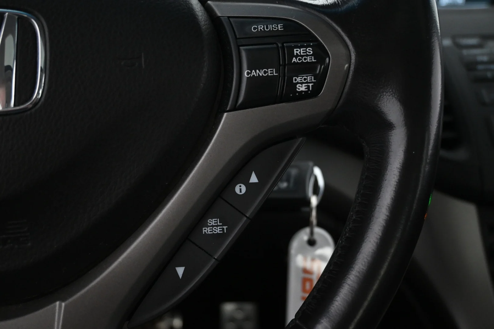 Car Image - 4hkLBZ3YDRdLK3bcwEs8ad