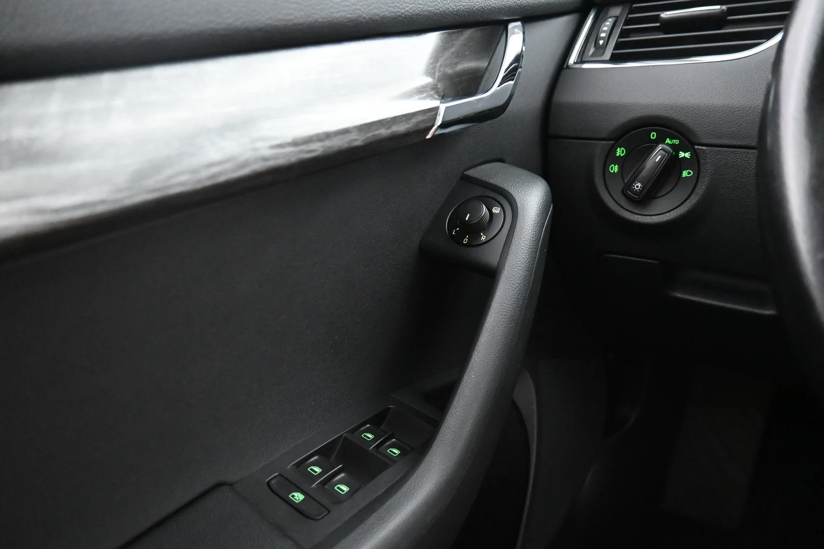 Car Image - 72YtNw0L6Q02AhpjgOzRr6