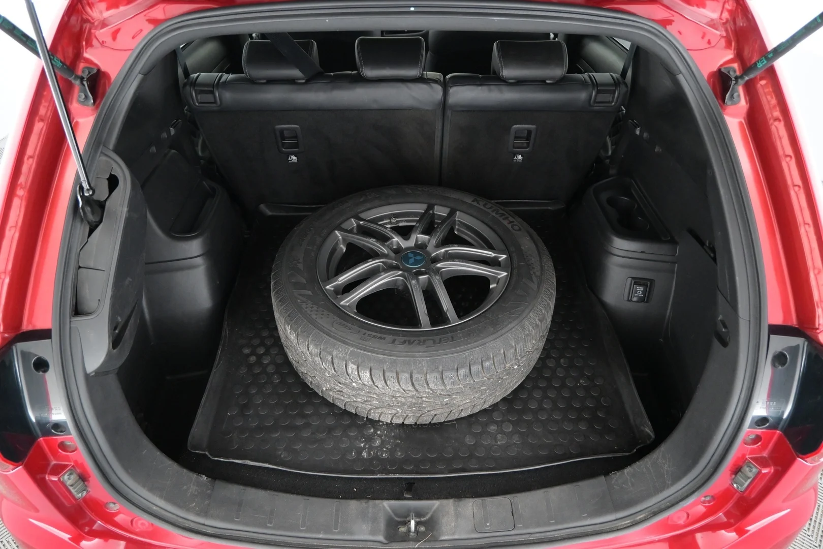 Car Image - 2oZ4Uc8nJ8RctFQBJE36MF