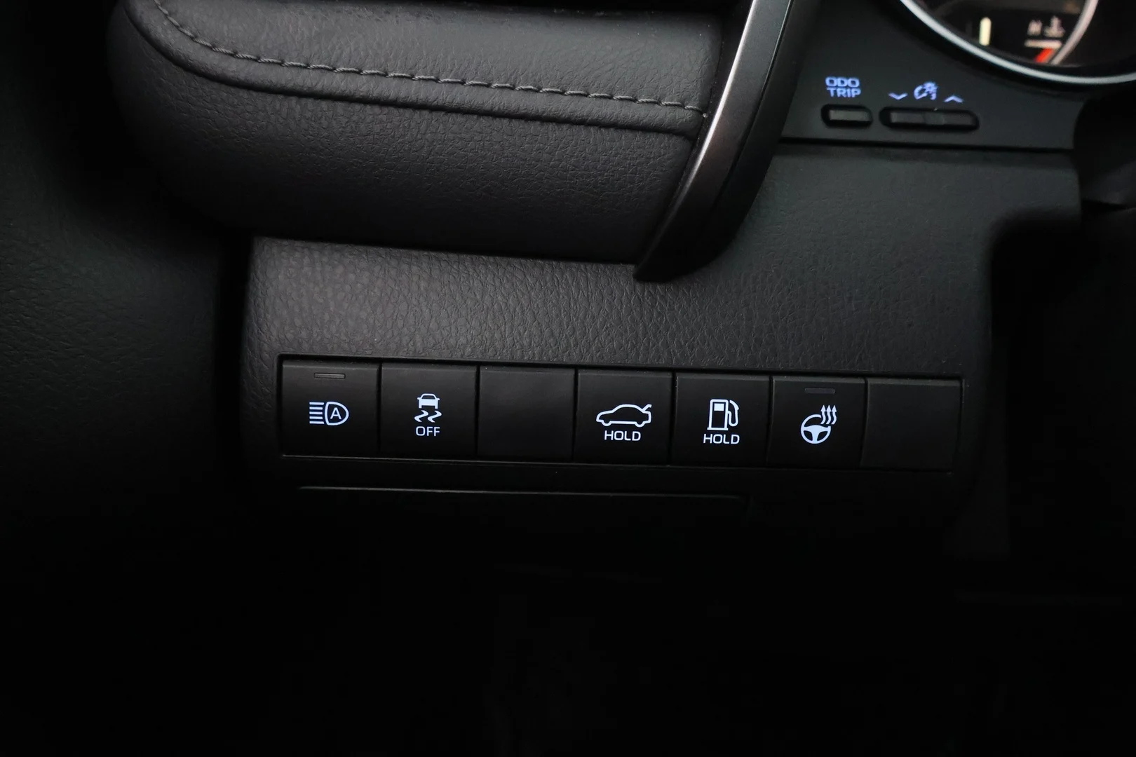 Car Image - 6AvWSdzyuTszrPgESktMIo