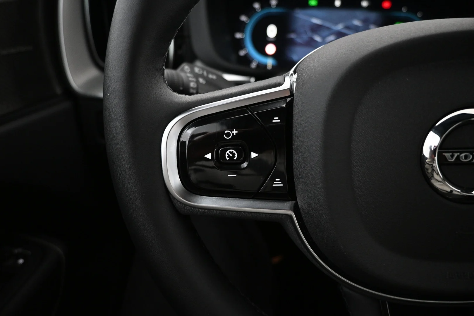 Car Image - LCMxsWnTQ1b3rgUt2HgGC